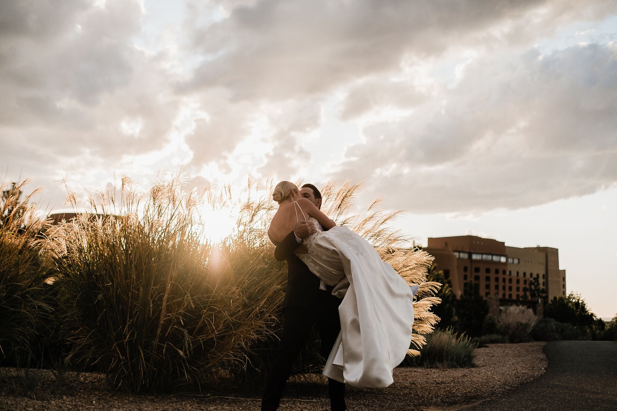 Alicia+lucia+photography+-+albuquerque+wedding+photographer+-+santa+fe+wedding+photography+-+new+mexico+wedding+photographer+-+new+mexico+wedding+-+wedding+romantics+-+new+mexico+wedding+-+destination+wedding_0005.jpg