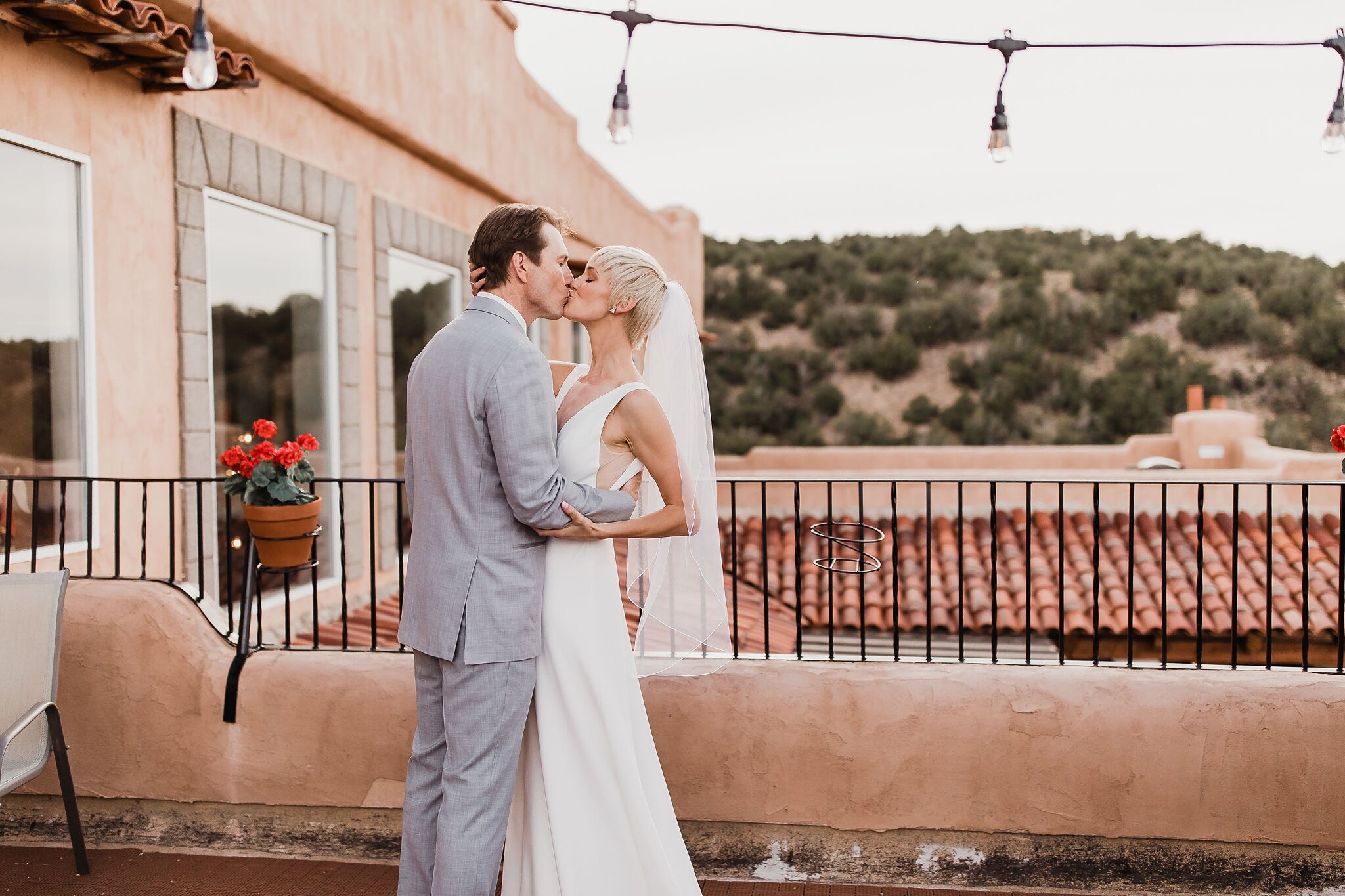 Alicia+lucia+photography+-+albuquerque+wedding+photographer+-+santa+fe+wedding+photography+-+new+mexico+wedding+photographer+-+new+mexico+wedding+-+wedding+romantics+-+new+mexico+wedding+-+destination+wedding_0044.jpg