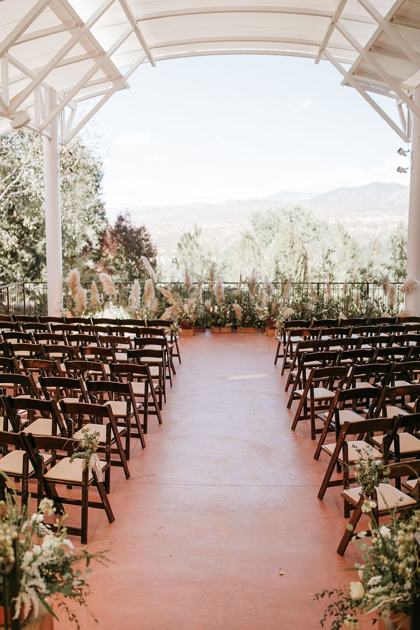 Alicia+lucia+photography+-+albuquerque+wedding+photographer+-+santa+fe+wedding+photography+-+new+mexico+wedding+photographer+-+new+mexico+wedding+-+southwest+wedding+-+destination+wedding+-+wedding+florals+-+pampas+grass+-+desert+wedding_0028.jpg