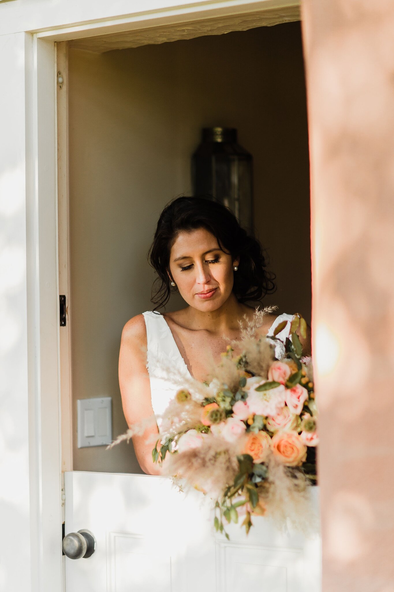 Alicia+lucia+photography+-+albuquerque+wedding+photographer+-+santa+fe+wedding+photography+-+new+mexico+wedding+photographer+-+new+mexico+wedding+-+wedding+florals+-+spring+florals+-+spring+wedding+florals_0110.jpg