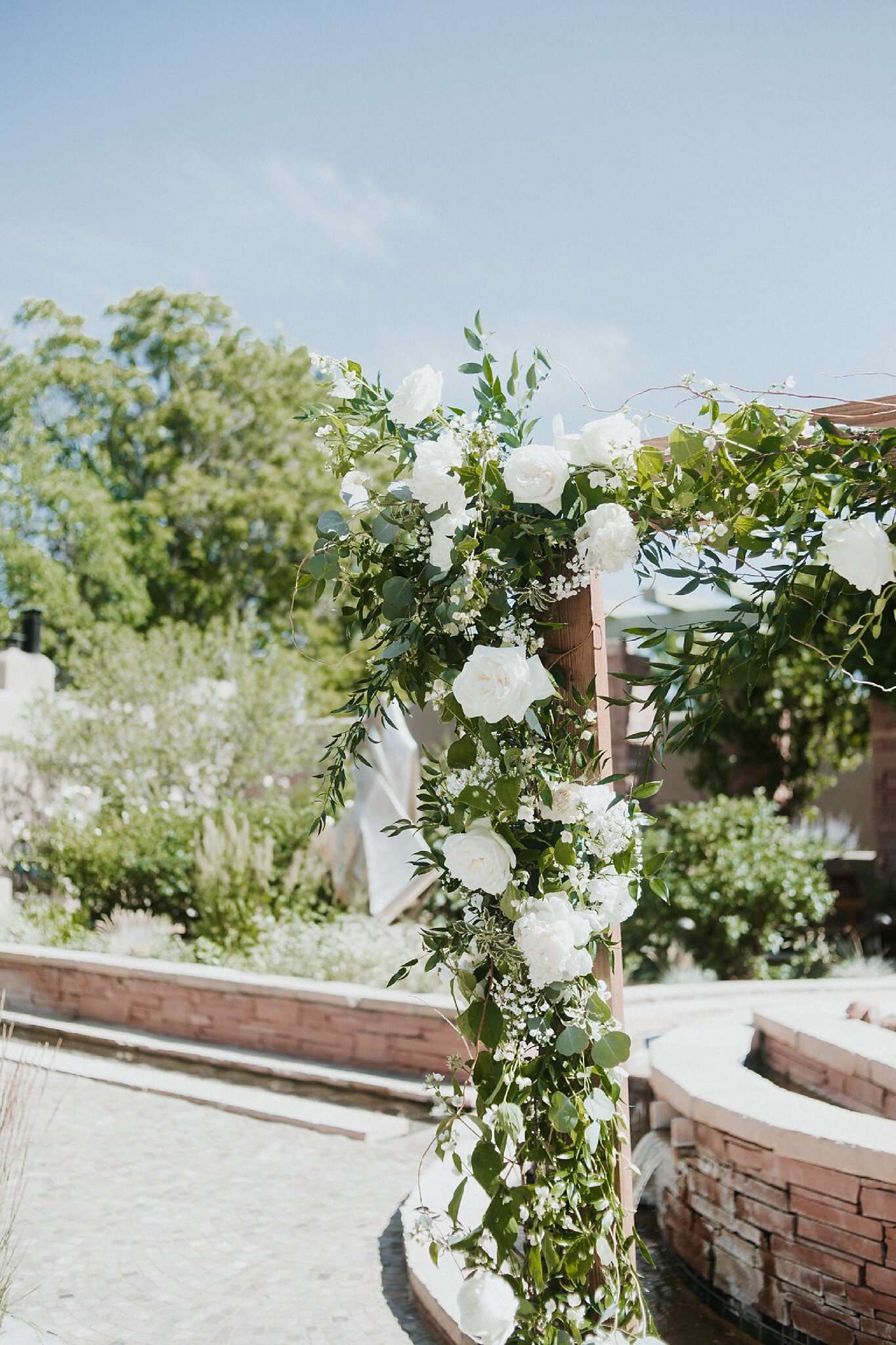 Alicia+lucia+photography+-+albuquerque+wedding+photographer+-+santa+fe+wedding+photography+-+new+mexico+wedding+photographer+-+new+mexico+wedding+-+wedding+florals+-+spring+florals+-+spring+wedding+florals_0129.jpg