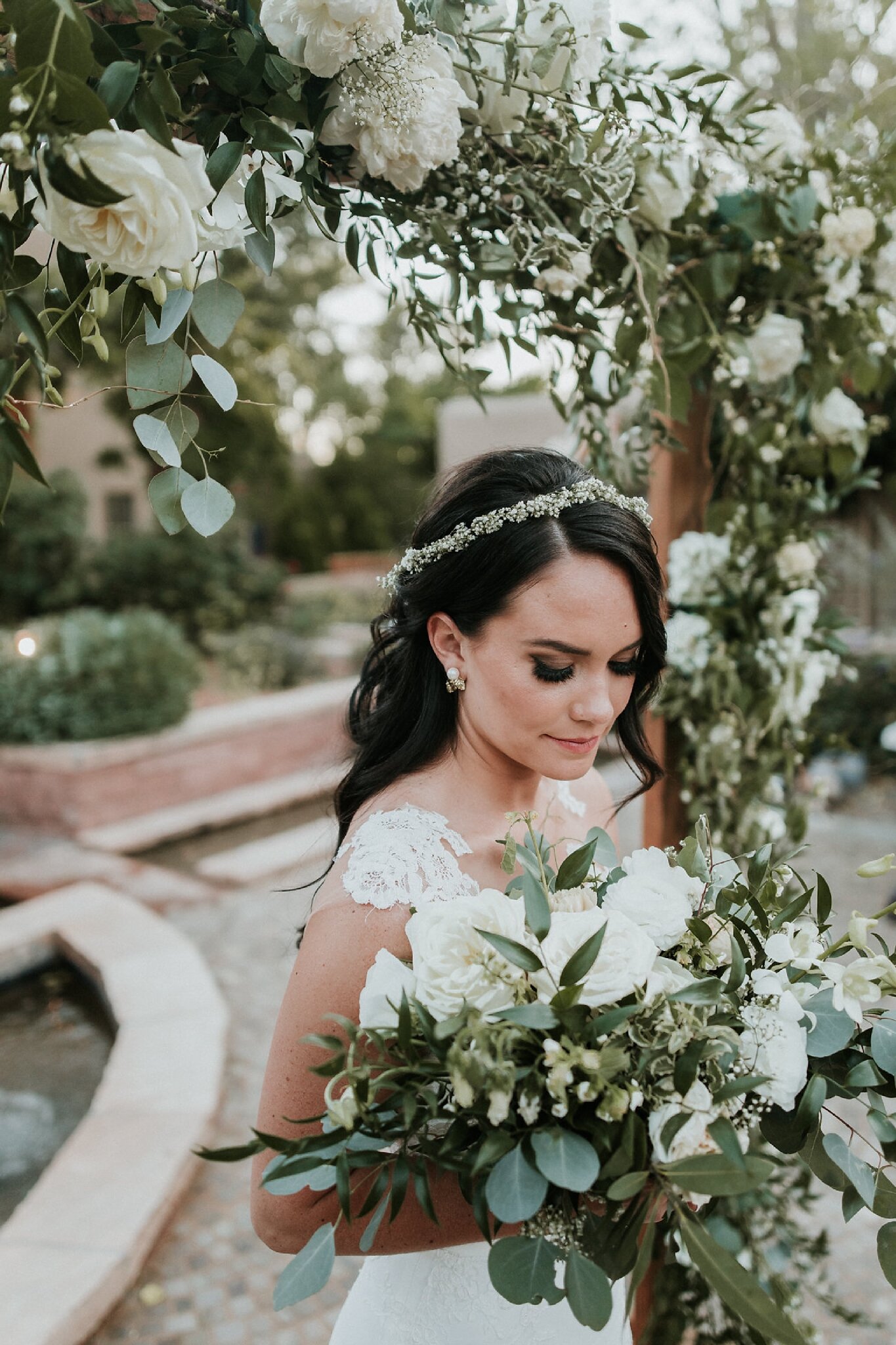 Alicia+lucia+photography+-+albuquerque+wedding+photographer+-+santa+fe+wedding+photography+-+new+mexico+wedding+photographer+-+new+mexico+wedding+-+wedding+florals+-+spring+florals+-+spring+wedding+florals_0131.jpg