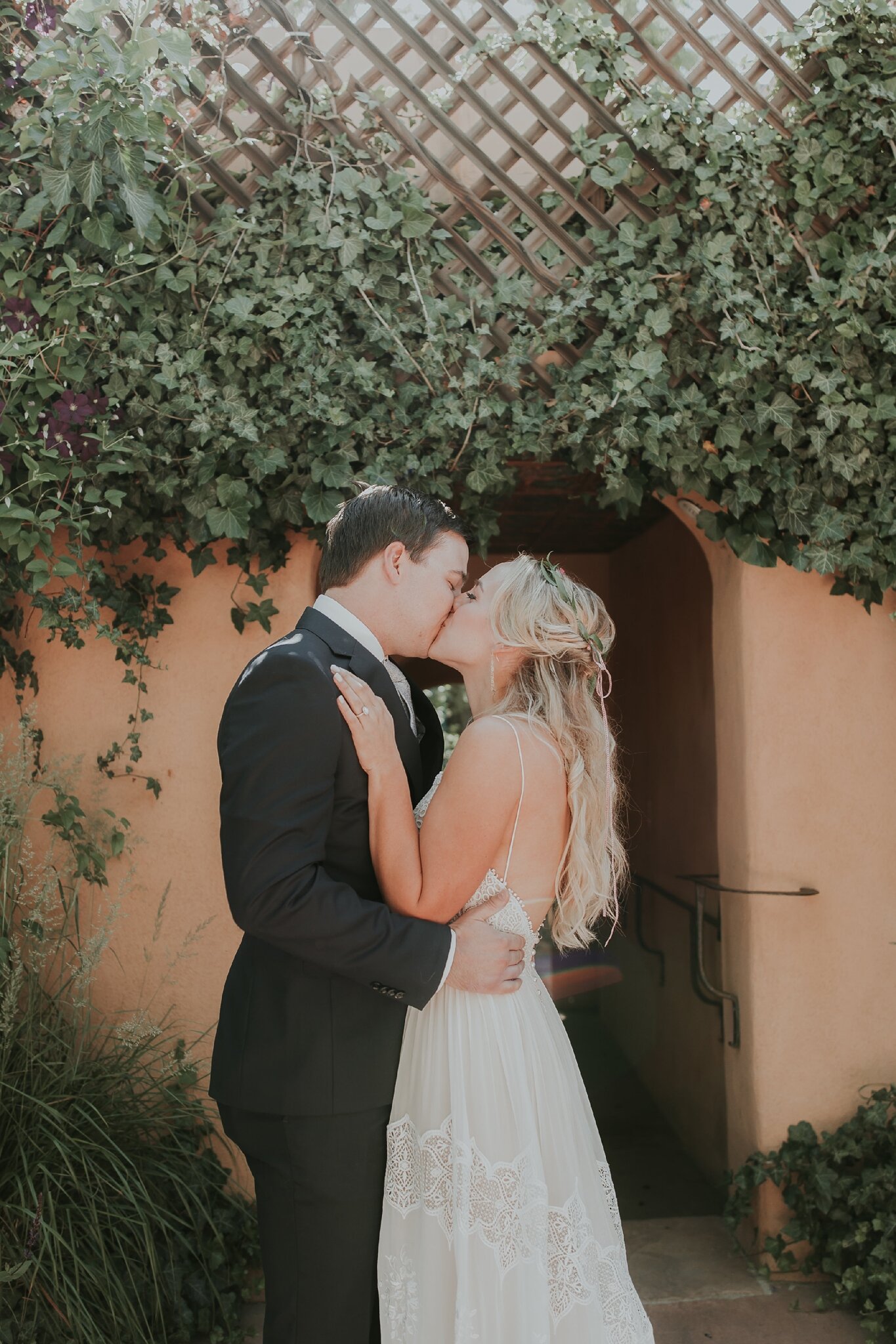 Alicia+lucia+photography+-+albuquerque+wedding+photographer+-+santa+fe+wedding+photography+-+new+mexico+wedding+photographer+-+new+mexico+wedding+-+intimate+wedding+-+small+wedding+-+micro+wedding+-+mini+wedding+-+elopement_0033.jpg