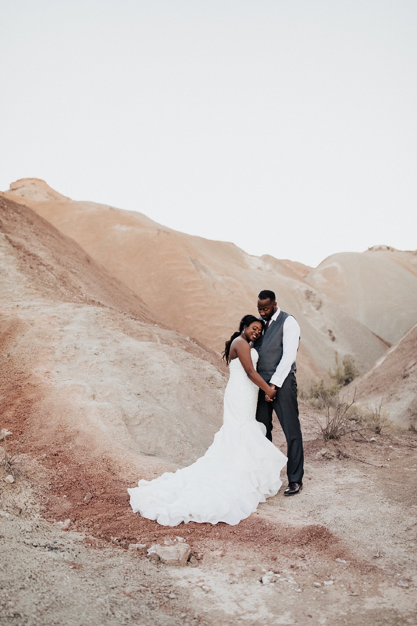 Alicia+lucia+photography+-+albuquerque+wedding+photographer+-+santa+fe+wedding+photography+-+new+mexico+wedding+photographer+-+new+mexico+wedding+-+elopement+-+new+mexico+elopement+-+desert+-+desert+elopment_0007.jpg