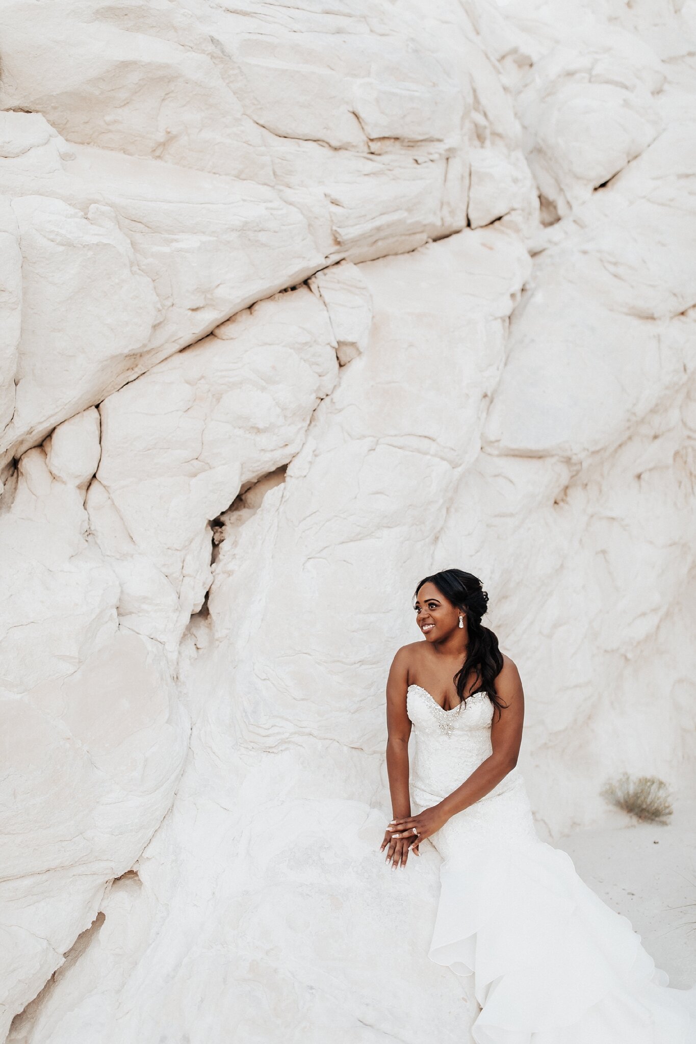 Alicia+lucia+photography+-+albuquerque+wedding+photographer+-+santa+fe+wedding+photography+-+new+mexico+wedding+photographer+-+new+mexico+wedding+-+elopement+-+new+mexico+elopement+-+desert+-+desert+elopment_0020.jpg