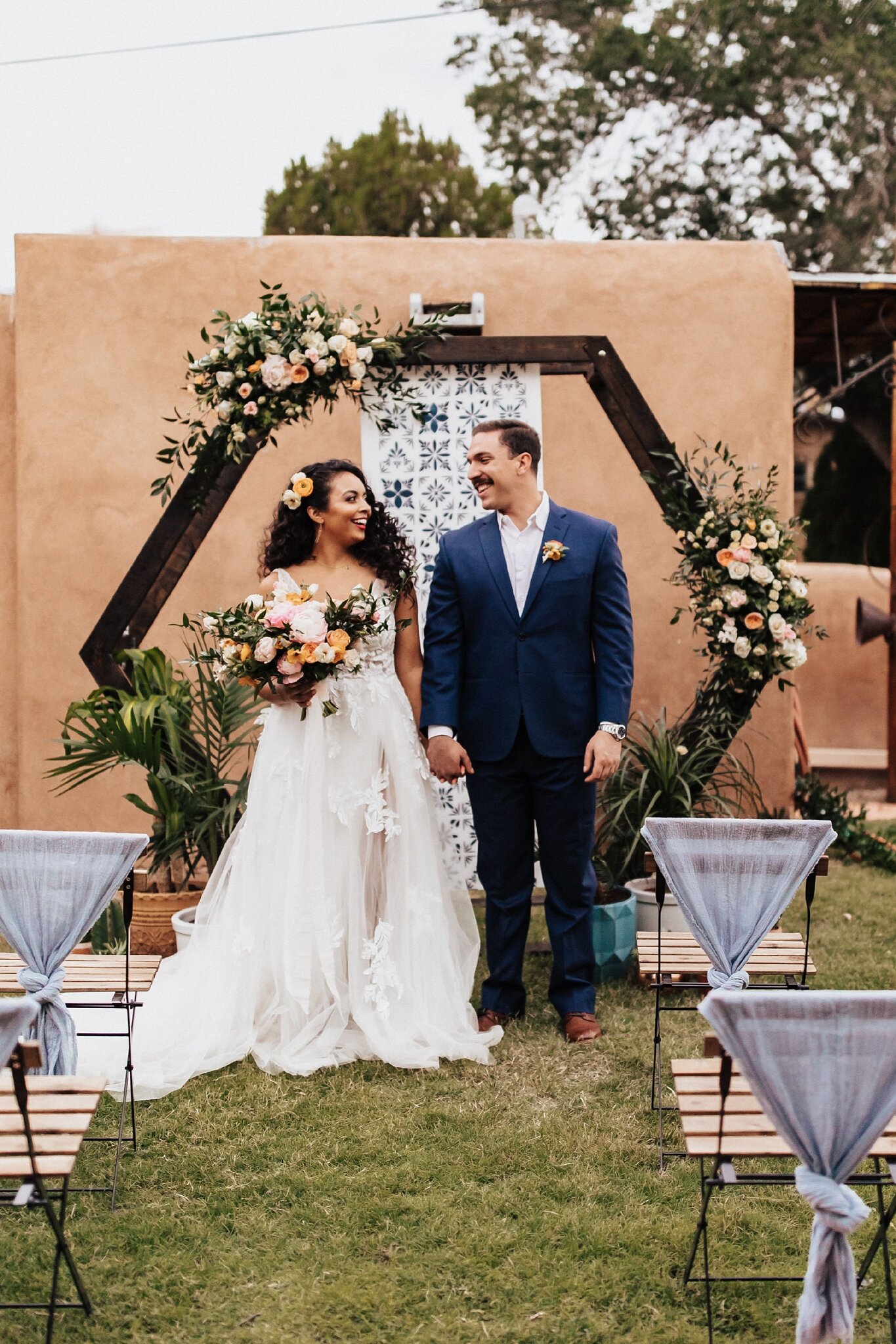 Alicia+lucia+photography+-+albuquerque+wedding+photographer+-+santa+fe+wedding+photography+-+new+mexico+wedding+photographer+-+new+mexico+wedding+-+wedding+-+wedding+altar+-+elopement+-+elopement+altar+-+intimate+wedding_0005.jpg