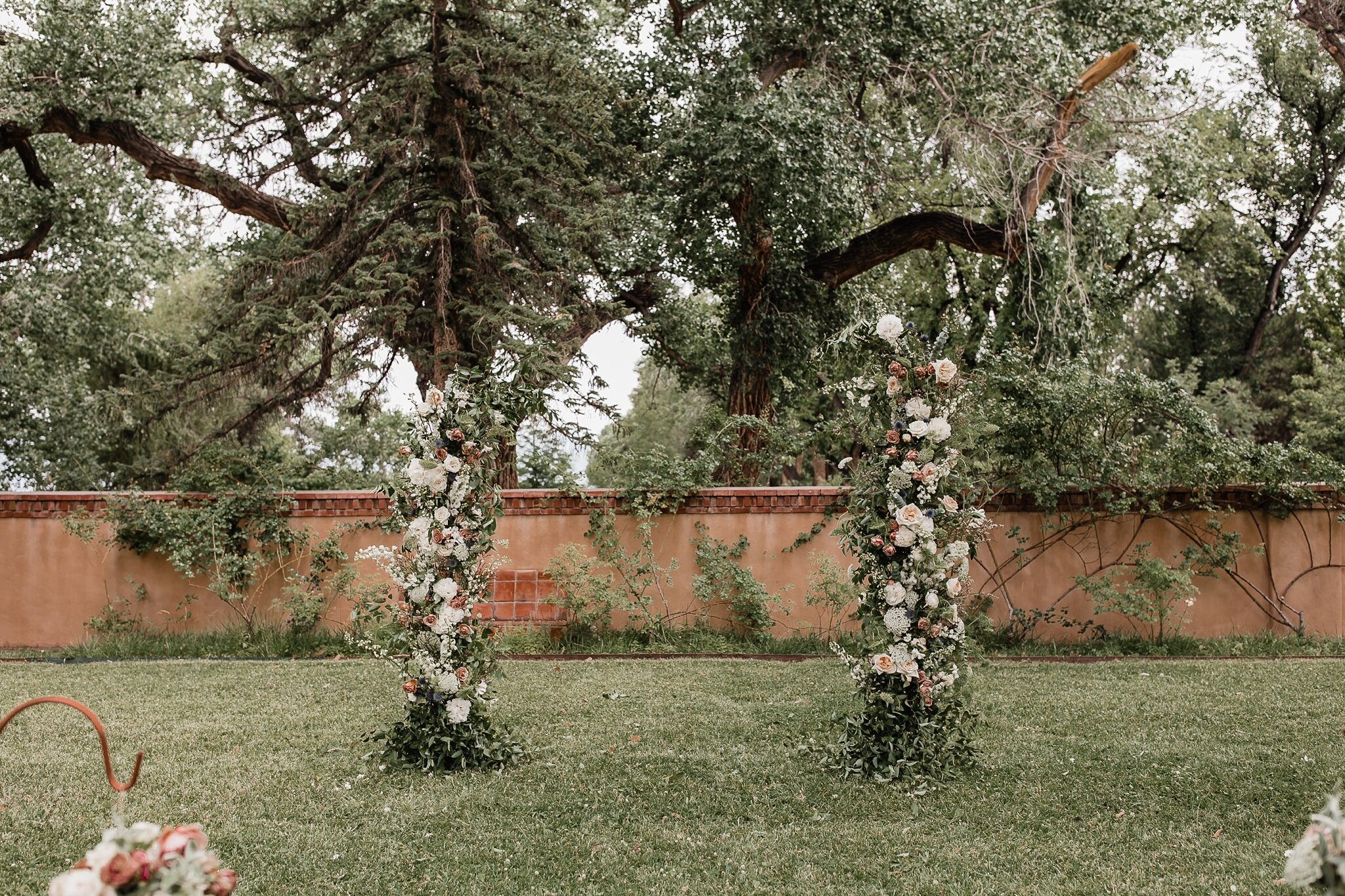 Alicia+lucia+photography+-+albuquerque+wedding+photographer+-+santa+fe+wedding+photography+-+new+mexico+wedding+photographer+-+new+mexico+wedding+-+wedding+-+wedding+altar+-+elopement+-+elopement+altar+-+intimate+wedding_0039.jpg