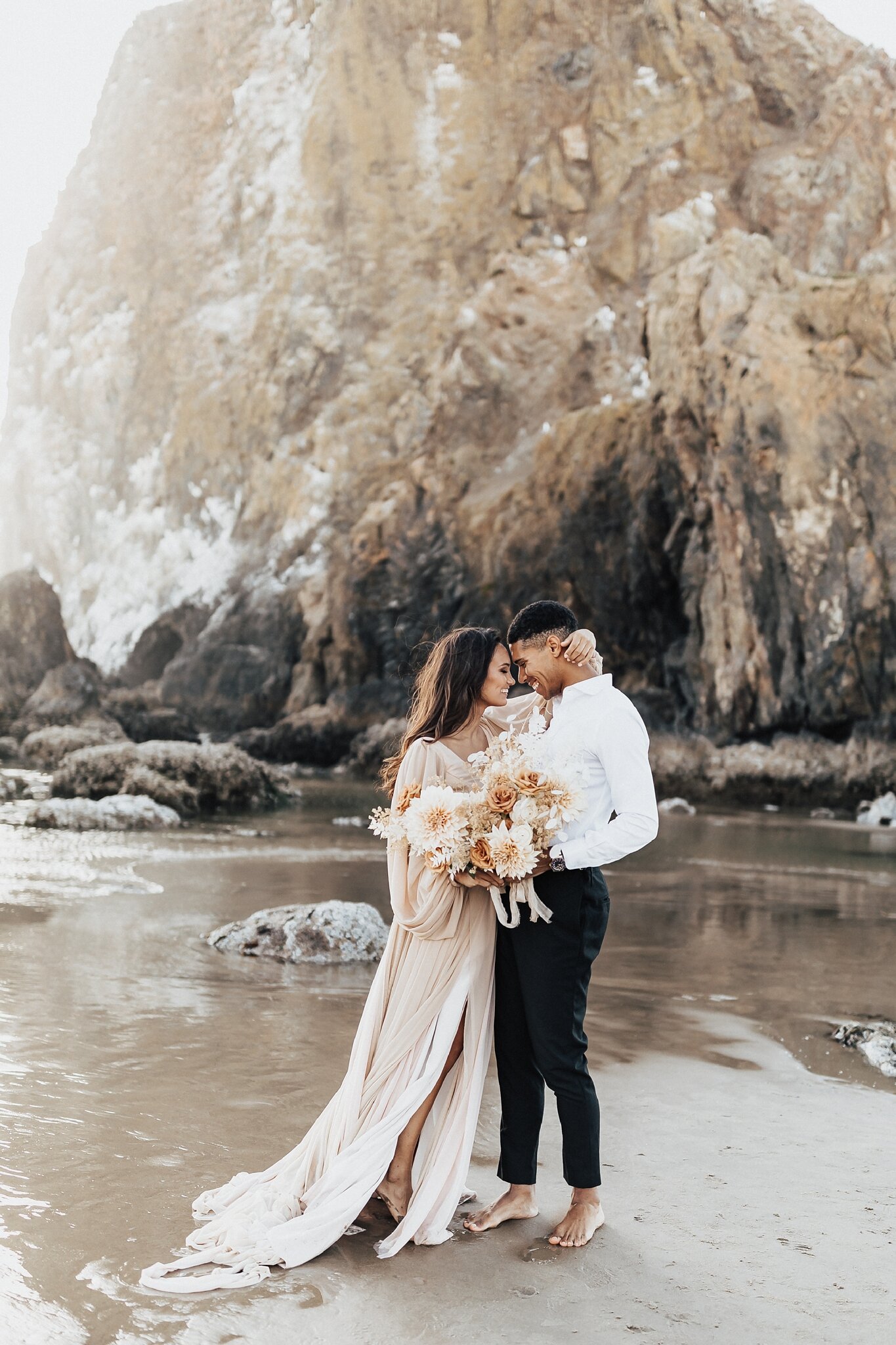 Alicia+lucia+photography+-+albuquerque+wedding+photographer+-+santa+fe+wedding+photography+-+new+mexico+wedding+photographer+-+new+mexico+wedding+-+oregon+coast+wedding+-+cannon+beach+elopement+-+cannon+beach+wedding_0136.jpg