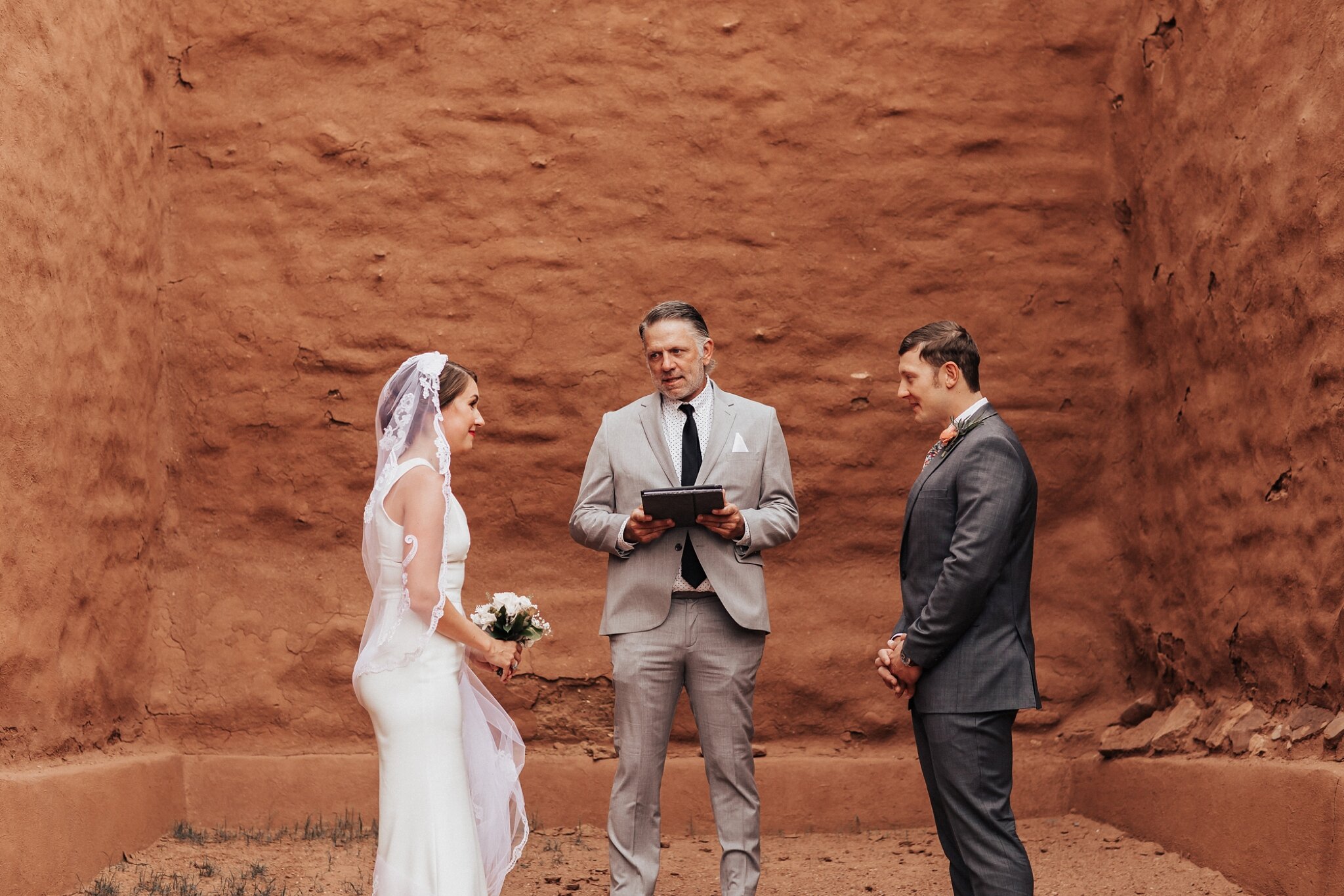 Alicia+lucia+photography+-+albuquerque+wedding+photographer+-+santa+fe+wedding+photography+-+new+mexico+wedding+photographer+-+new+mexico+wedding+-+wedding+-+intimate+wedding+-+elopement+-+pecos+wedding+-+pecos+historical+site+wedding_0010.jpg