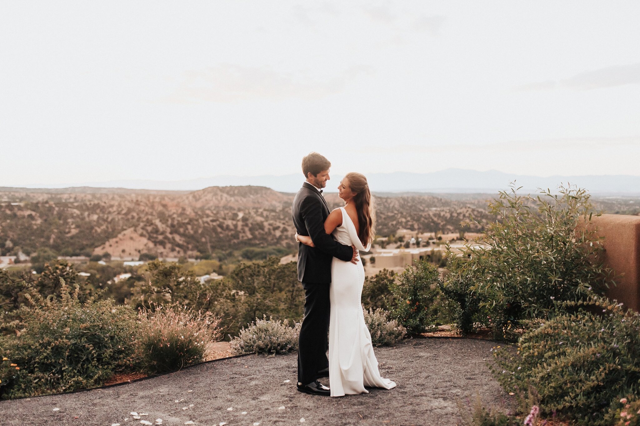 Alicia+lucia+photography+-+albuquerque+wedding+photographer+-+santa+fe+wedding+photography+-+new+mexico+wedding+photographer+-+new+mexico+wedding+-+santa+fe+wedding+-+backyard+wedding+-+mountain+wedding+-+intimate+wedding_0141.jpg