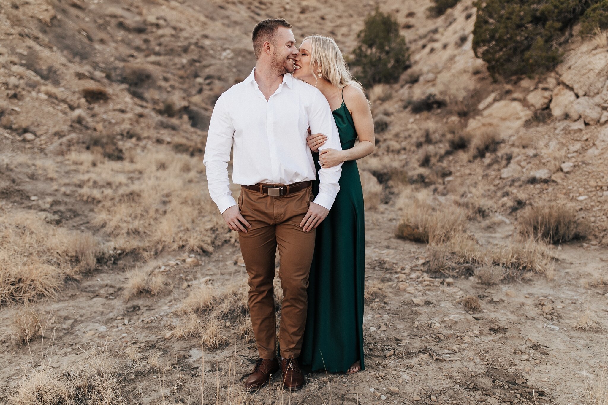 Alicia+lucia+photography+-+albuquerque+wedding+photographer+-+santa+fe+wedding+photography+-+new+mexico+wedding+photographer+-+new+mexico+wedding+-+engagement+-+new+mexico+engagement+-+desert+engagement+-+white+mesa+engagement_0003.jpg