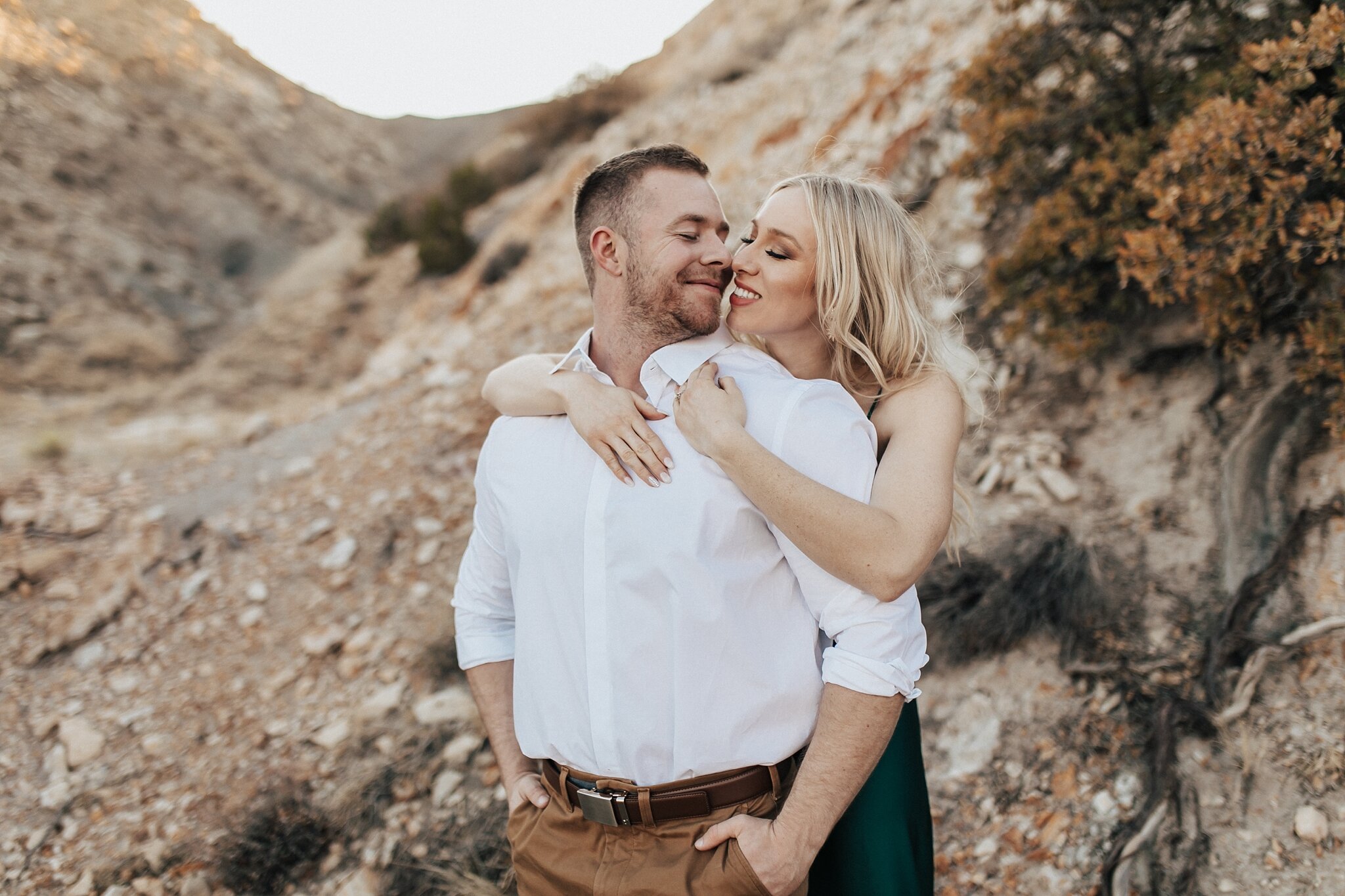 Alicia+lucia+photography+-+albuquerque+wedding+photographer+-+santa+fe+wedding+photography+-+new+mexico+wedding+photographer+-+new+mexico+wedding+-+engagement+-+new+mexico+engagement+-+desert+engagement+-+white+mesa+engagement_0014.jpg