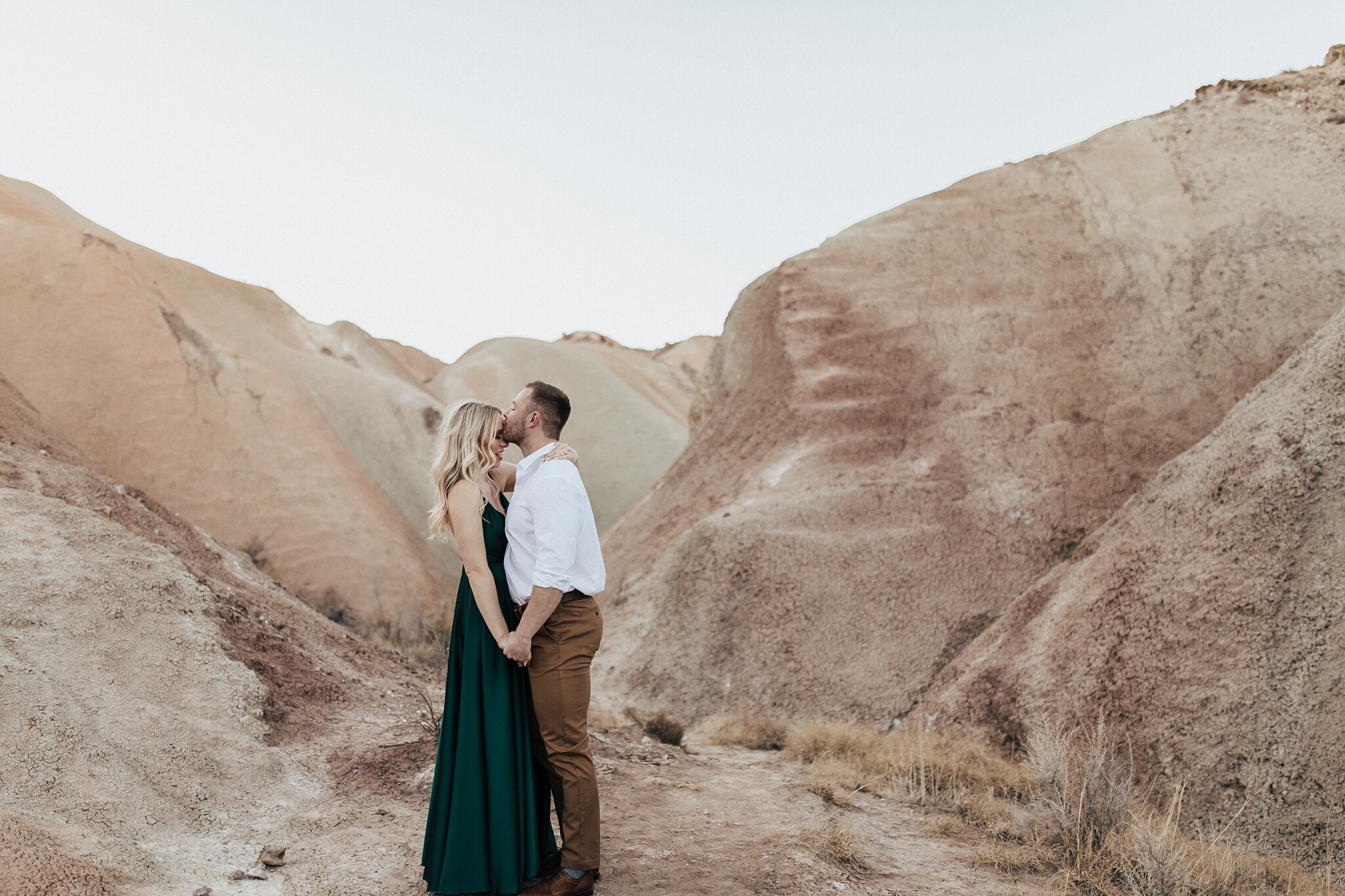 Alicia+lucia+photography+-+albuquerque+wedding+photographer+-+santa+fe+wedding+photography+-+new+mexico+wedding+photographer+-+new+mexico+wedding+-+engagement+-+new+mexico+engagement+-+desert+engagement+-+white+mesa+engagement_0021.jpg