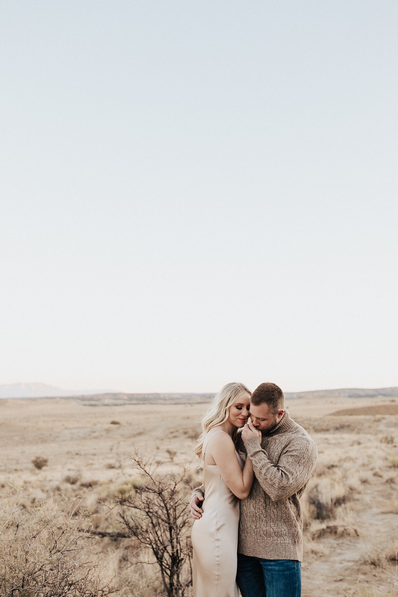 Alicia+lucia+photography+-+albuquerque+wedding+photographer+-+santa+fe+wedding+photography+-+new+mexico+wedding+photographer+-+new+mexico+wedding+-+engagement+-+new+mexico+engagement+-+desert+engagement+-+white+mesa+engagement_0046.jpg