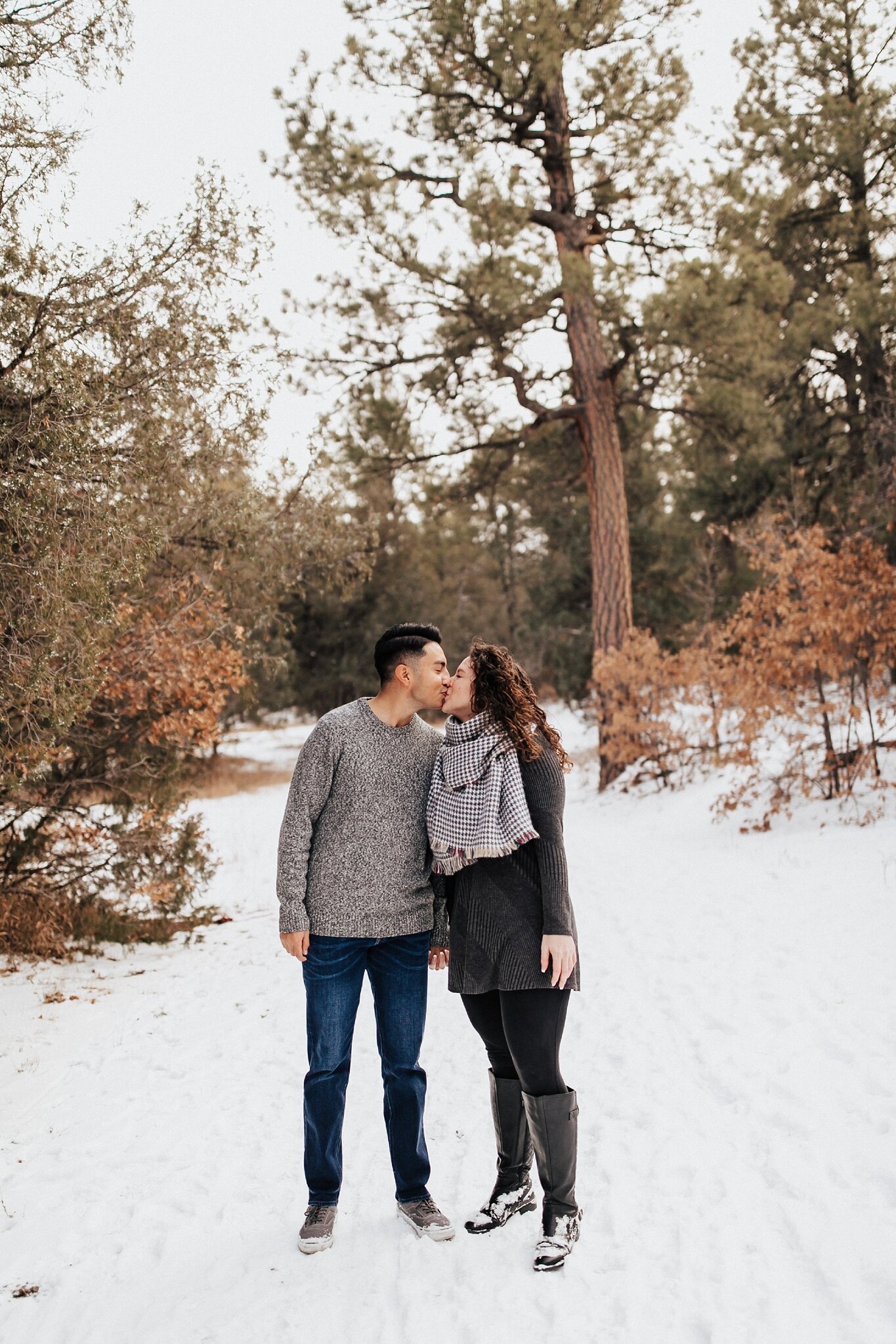 Alicia+lucia+photography+-+albuquerque+wedding+photographer+-+santa+fe+wedding+photography+-+new+mexico+wedding+photographer+-+new+mexico+wedding+-+proposal+-+surprise+proposal+-+winter+proposal+-+new+mexico+engagement_0007.jpg