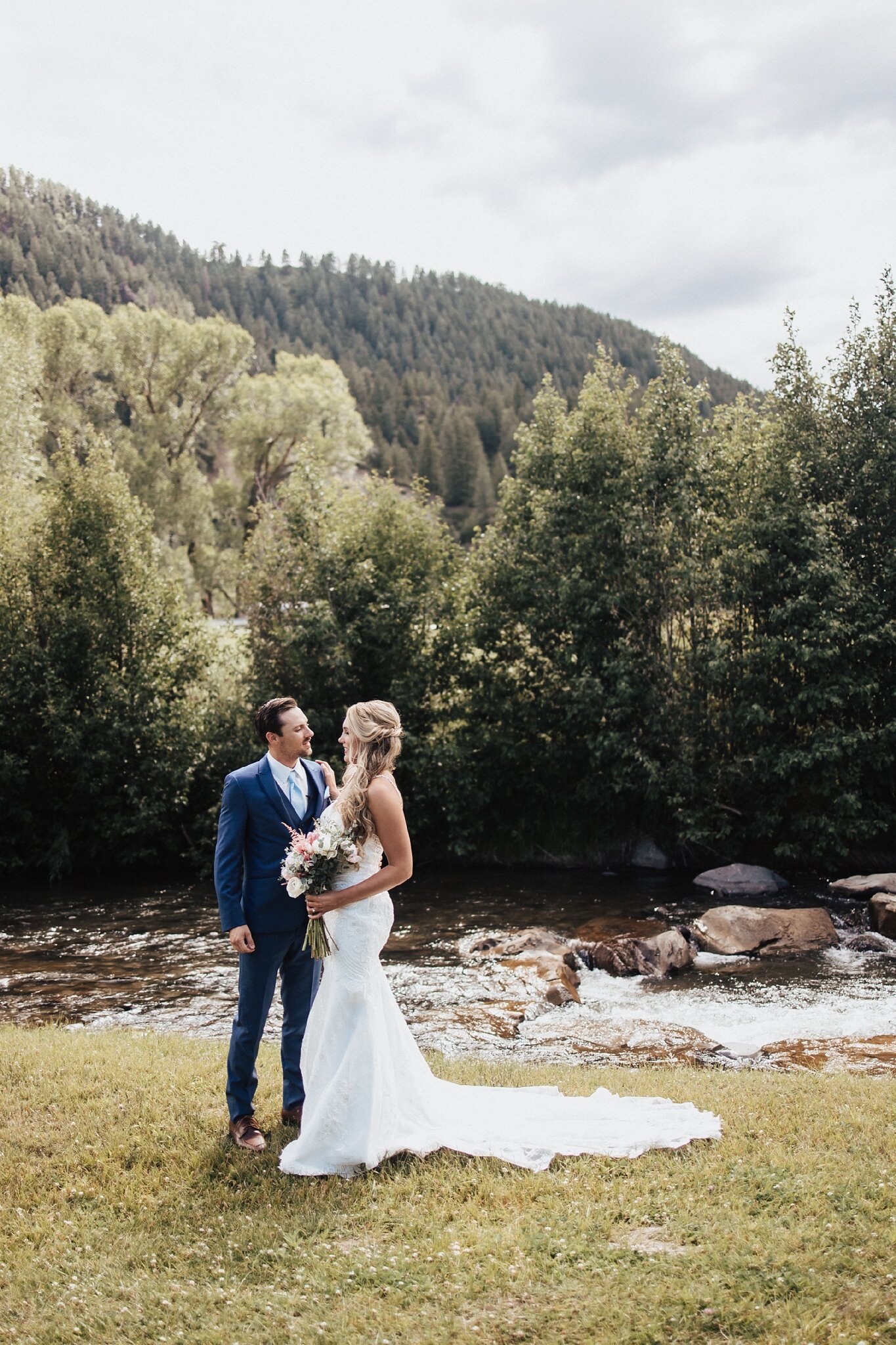 Alicia+lucia+photography+-+albuquerque+wedding+photographer+-+santa+fe+wedding+photography+-+new+mexico+wedding+photographer+-+new+mexico+wedding+-+colorado+wedding+-+colorado+elopement+-+denver+wedding+-+denver+elopement+-+pagosa+springs+wedding_0032.jpg