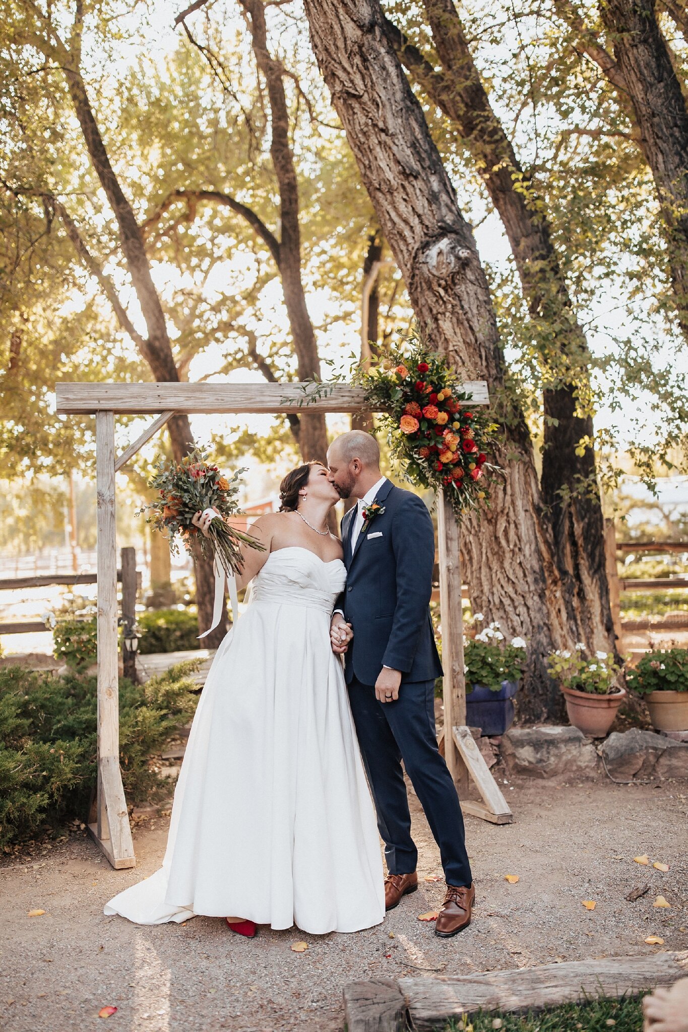 Alicia+lucia+photography+-+albuquerque+wedding+photographer+-+santa+fe+wedding+photography+-+new+mexico+wedding+photographer+-+new+mexico+wedding+-+elopement+-+new+mexico+elopement+-+southwest+elopement_0065.jpg