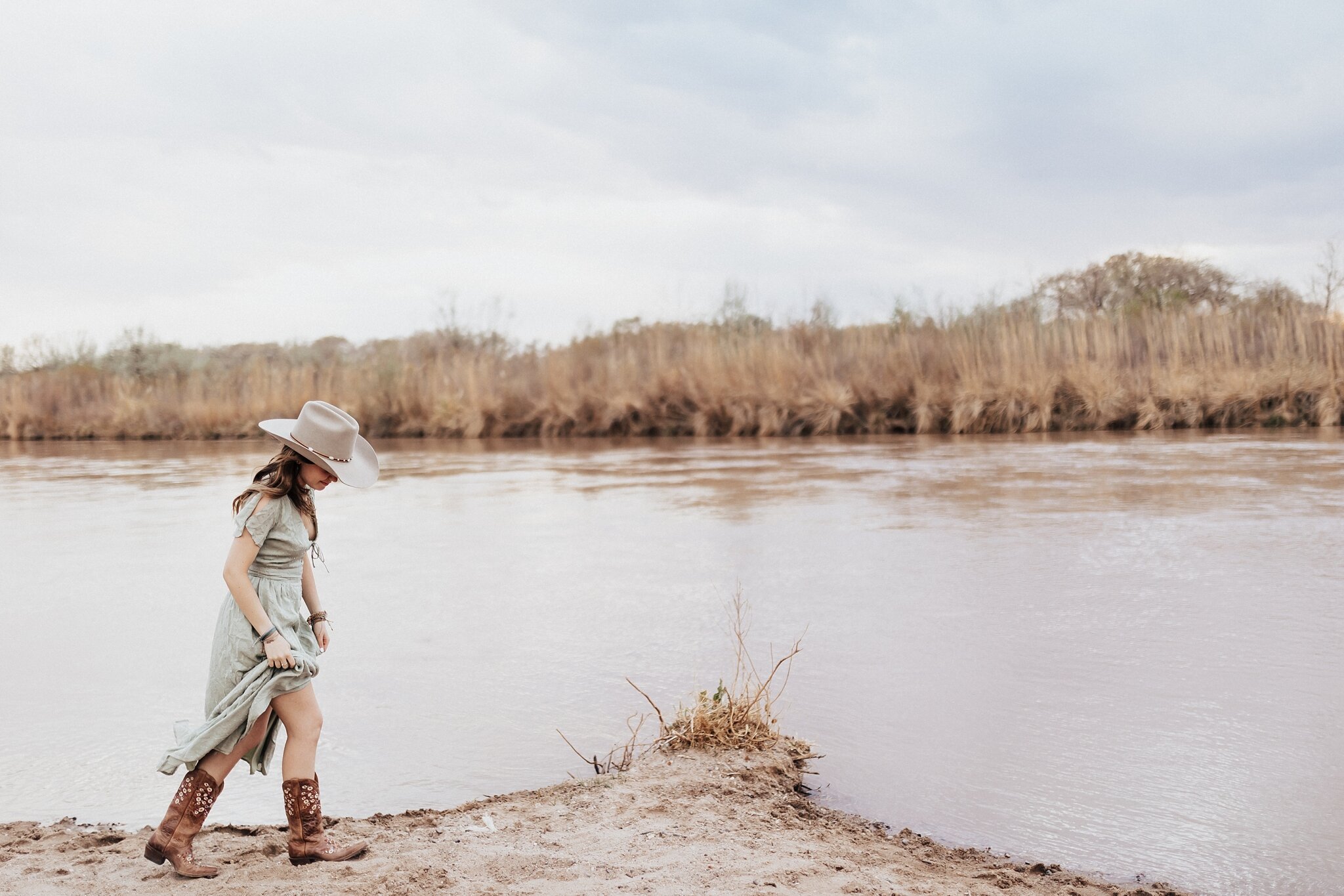 Alicia+lucia+photography+-+albuquerque+wedding+photographer+-+santa+fe+wedding+photography+-+new+mexico+wedding+photographer+-+new+mexico+wedding+-+senior+session+-+senior+photography+-+new+mexico+senior+-+southwest+senior_0043.jpg