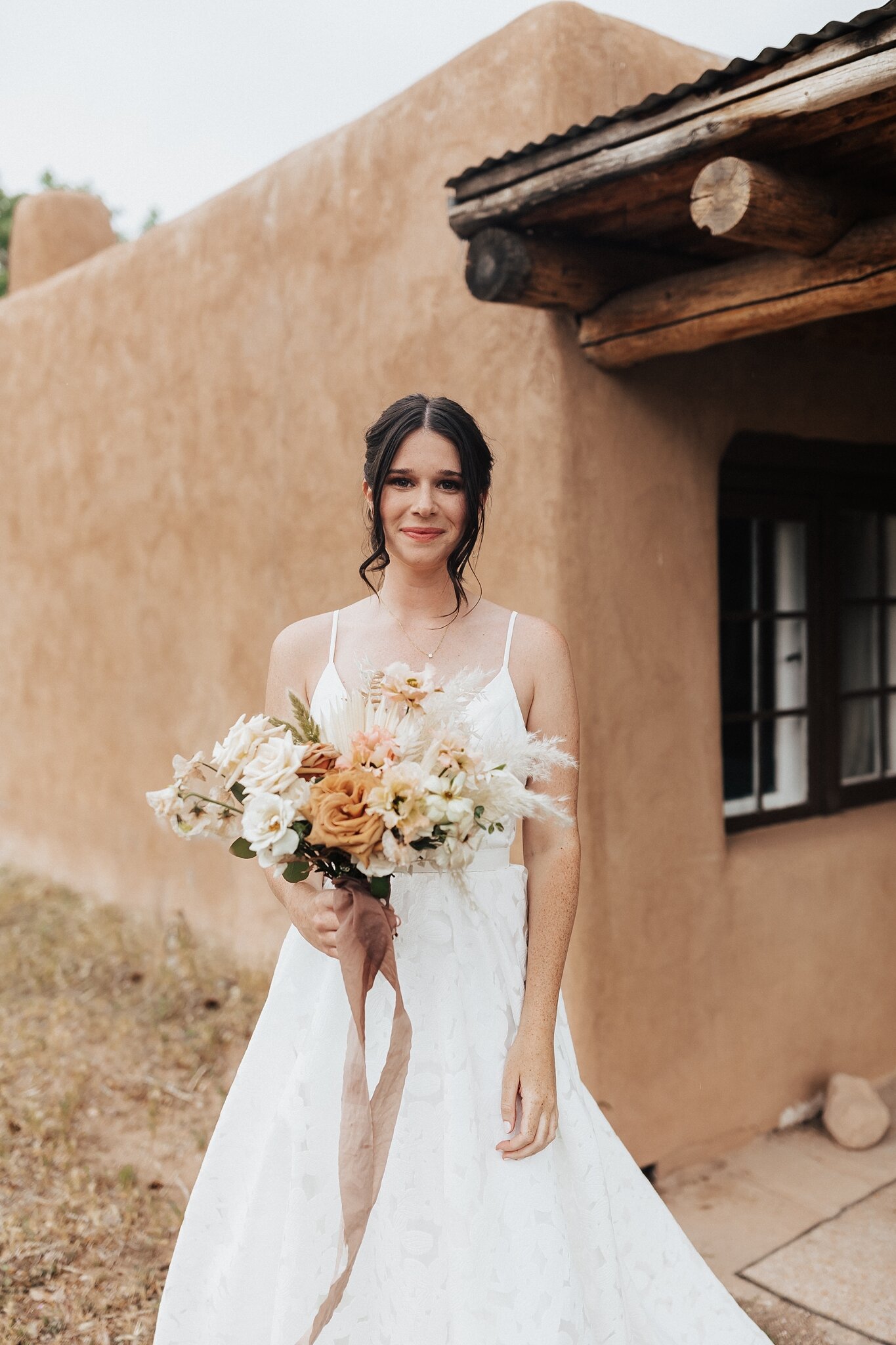 Alicia+lucia+photography+-+albuquerque+wedding+photographer+-+santa+fe+wedding+photography+-+new+mexico+wedding+photographer+-+new+mexico+wedding+-+ghost+ranch+-+santa+fe+wedding+-+ghost+ranch+wedding_0016.jpg