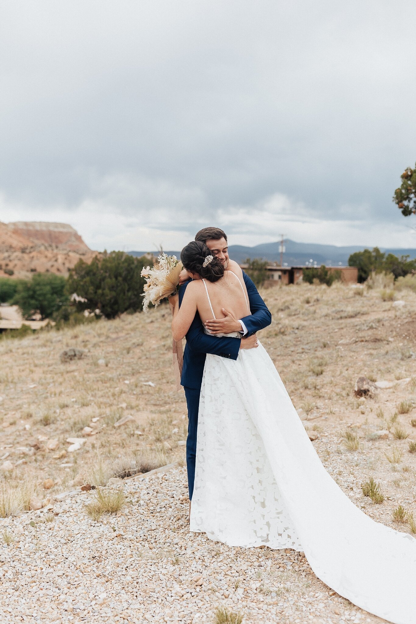 Alicia+lucia+photography+-+albuquerque+wedding+photographer+-+santa+fe+wedding+photography+-+new+mexico+wedding+photographer+-+new+mexico+wedding+-+ghost+ranch+-+santa+fe+wedding+-+ghost+ranch+wedding_0027.jpg