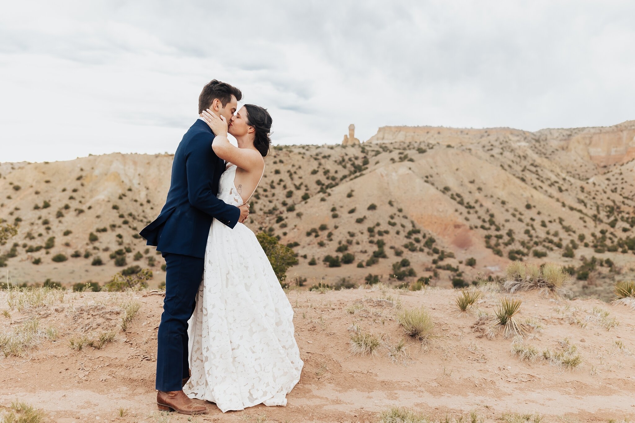 Alicia+lucia+photography+-+albuquerque+wedding+photographer+-+santa+fe+wedding+photography+-+new+mexico+wedding+photographer+-+new+mexico+wedding+-+ghost+ranch+-+santa+fe+wedding+-+ghost+ranch+wedding_0080.jpg