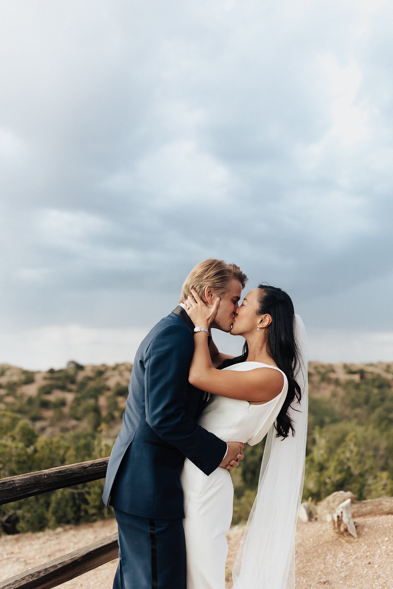 Alicia+lucia+photography+-+albuquerque+wedding+photographer+-+santa+fe+wedding+photography+-+new+mexico+wedding+photographer+-+new+mexico+wedding+-+santa+fe+wedding+-+four+seasons+wedding+-+southwest+wedding_0110.jpg