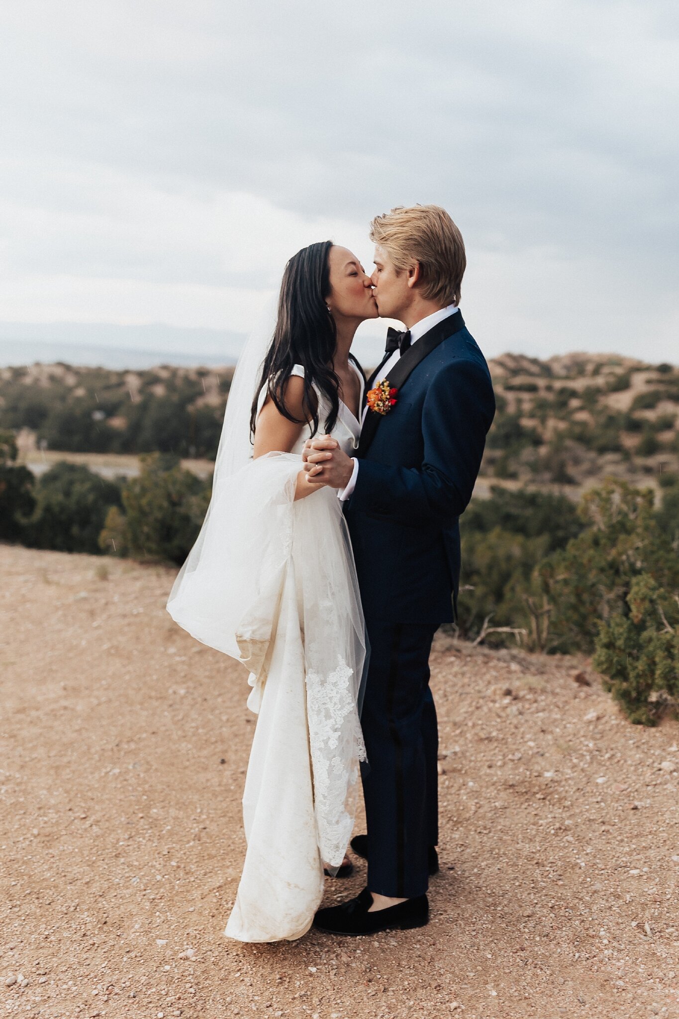 Alicia+lucia+photography+-+albuquerque+wedding+photographer+-+santa+fe+wedding+photography+-+new+mexico+wedding+photographer+-+new+mexico+wedding+-+santa+fe+wedding+-+four+seasons+wedding+-+southwest+wedding_0114.jpg