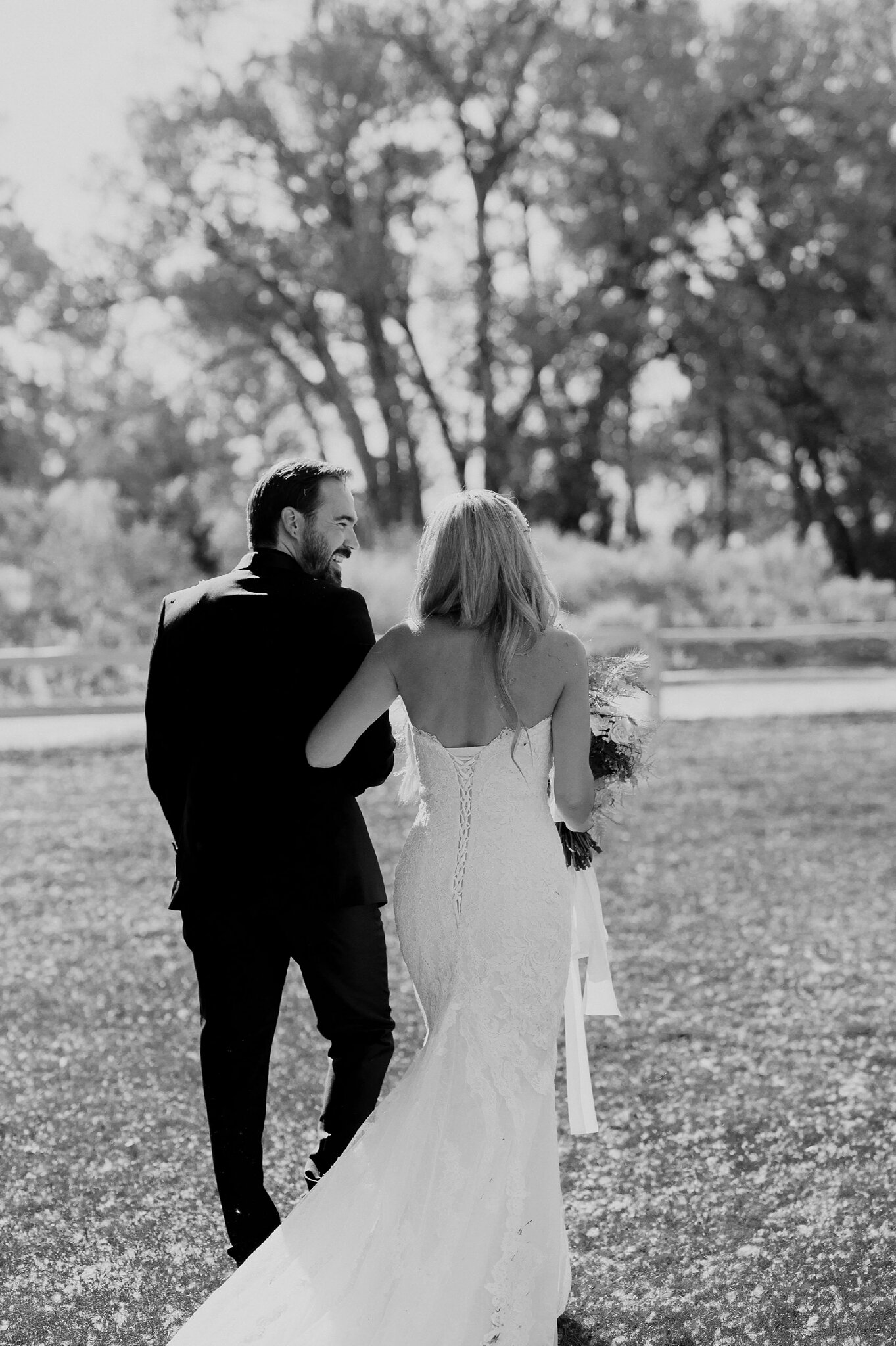 Alicia+lucia+photography+-+albuquerque+wedding+photographer+-+santa+fe+wedding+photography+-+new+mexico+wedding+photographer+-+new+mexico+wedding+-+taos+wedding+-+angel+fire+wedding+-+eagle+nest+wedding_0197.jpg