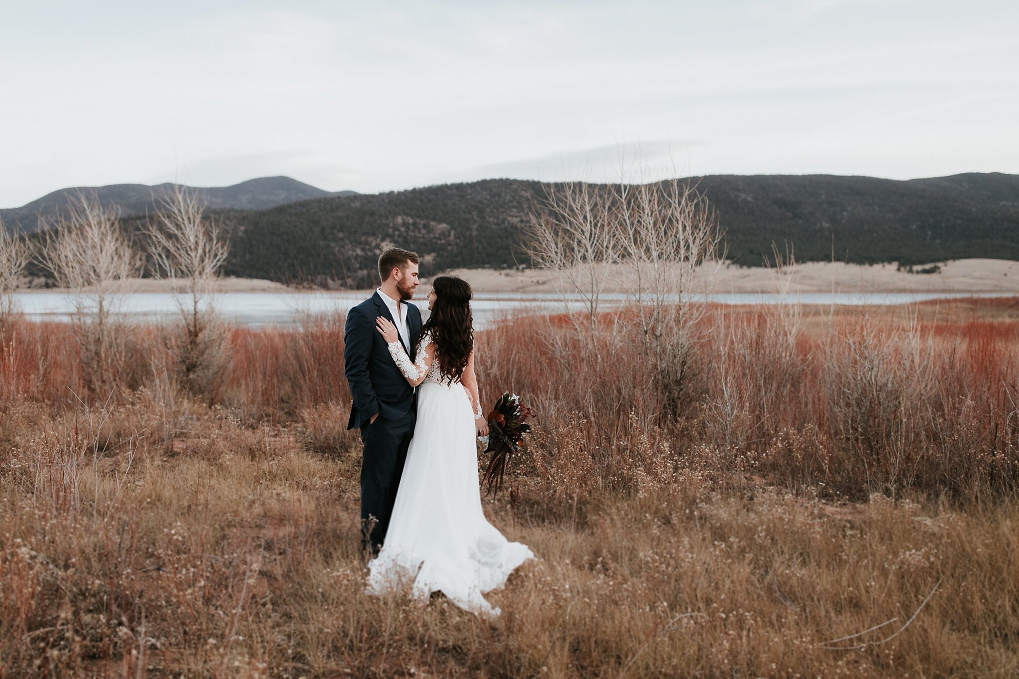 Alicia+lucia+photography+-+albuquerque+wedding+photographer+-+santa+fe+wedding+photography+-+new+mexico+wedding+photographer+-+new+mexico+wedding+-+taos+wedding+-+angel+fire+wedding+-+eagle+nest+wedding_0115.jpg