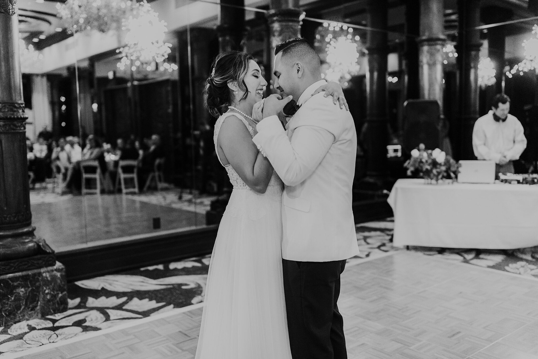 Alicia+lucia+photography+-+albuquerque+wedding+photographer+-+santa+fe+wedding+photography+-+new+mexico+wedding+photographer+-+new+mexico+wedding+-+taos+wedding+-+angel+fire+wedding+-+eagle+nest+wedding_0184.jpg