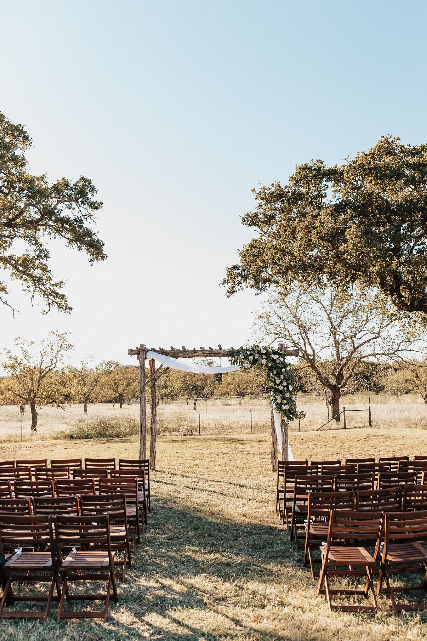 Alicia+lucia+photography+-+albuquerque+wedding+photographer+-+santa+fe+wedding+photography+-+new+mexico+wedding+photographer+-+new+mexico+wedding+-+texas+wedding+-+austin+wedding+-+dalls+wedding+-+hill+country+wedding_0164.jpg