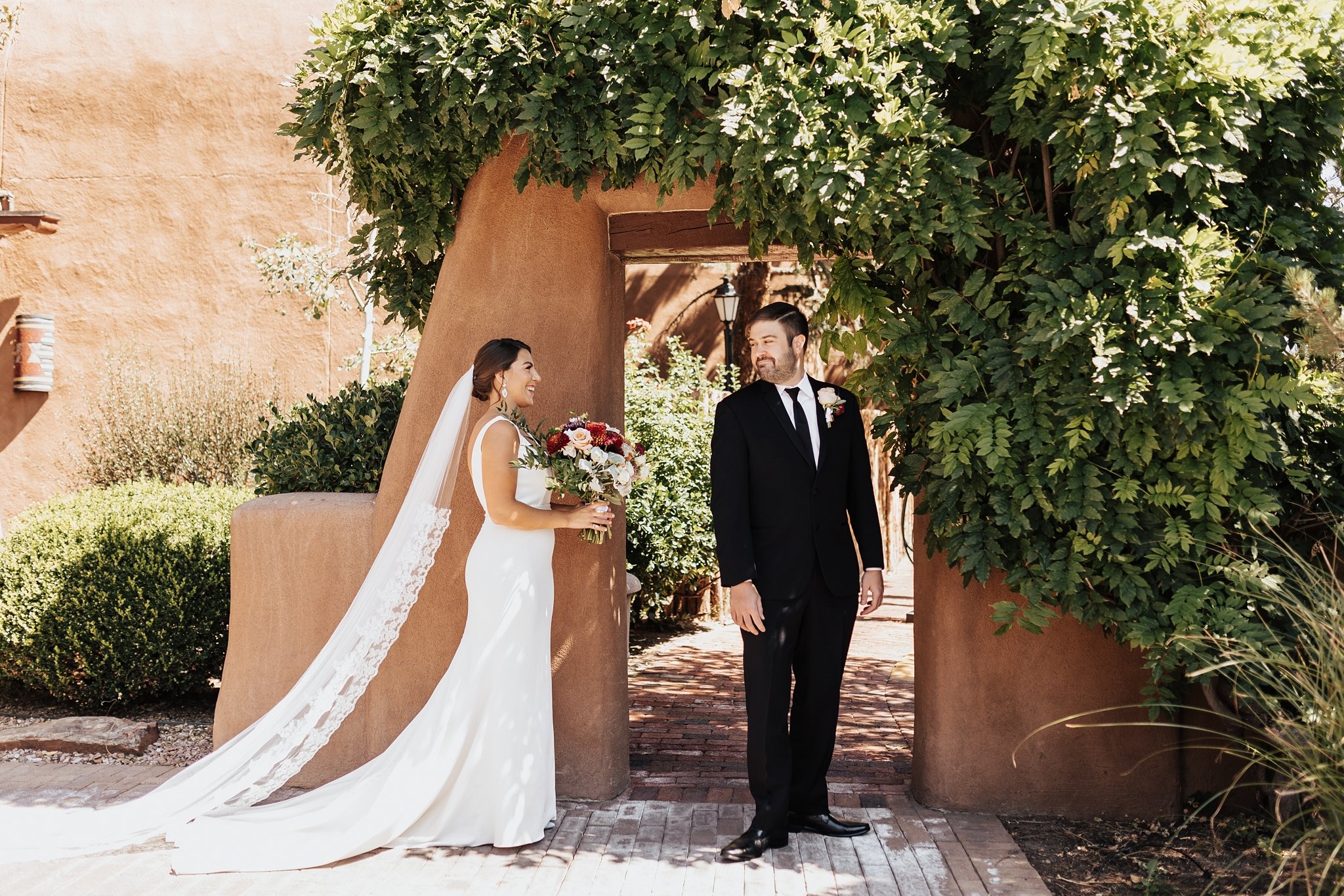 Alicia+lucia+photography+-+albuquerque+wedding+photographer+-+santa+fe+wedding+photography+-+new+mexico+wedding+photographer+-+new+mexico+wedding+-+santa+fe+wedding+-+pecos+wedding+-+pecos+historic+site+-+national+park+wedding_0009.jpg