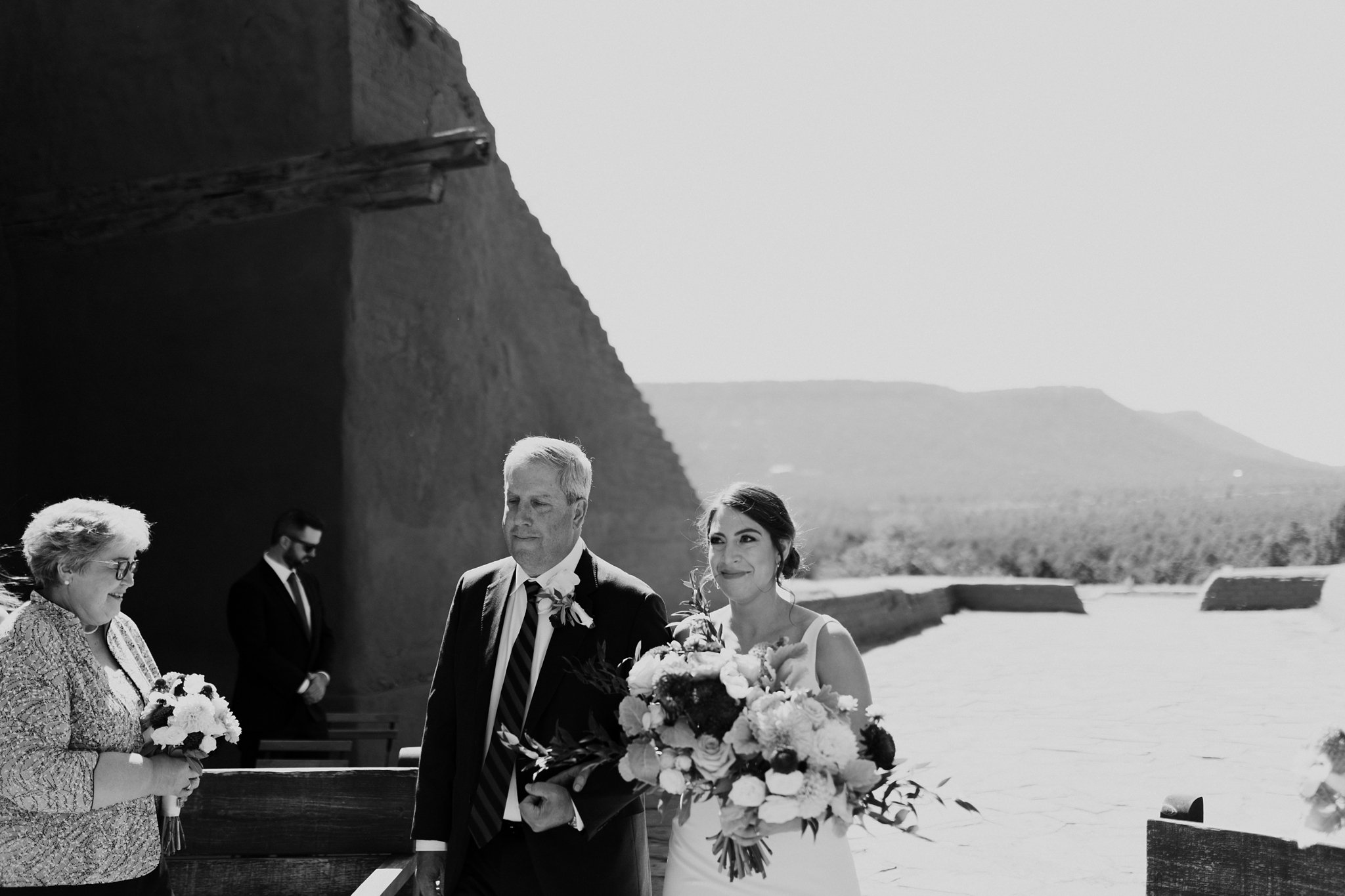 Alicia+lucia+photography+-+albuquerque+wedding+photographer+-+santa+fe+wedding+photography+-+new+mexico+wedding+photographer+-+new+mexico+wedding+-+santa+fe+wedding+-+pecos+wedding+-+pecos+historic+site+-+national+park+wedding_0014.jpg