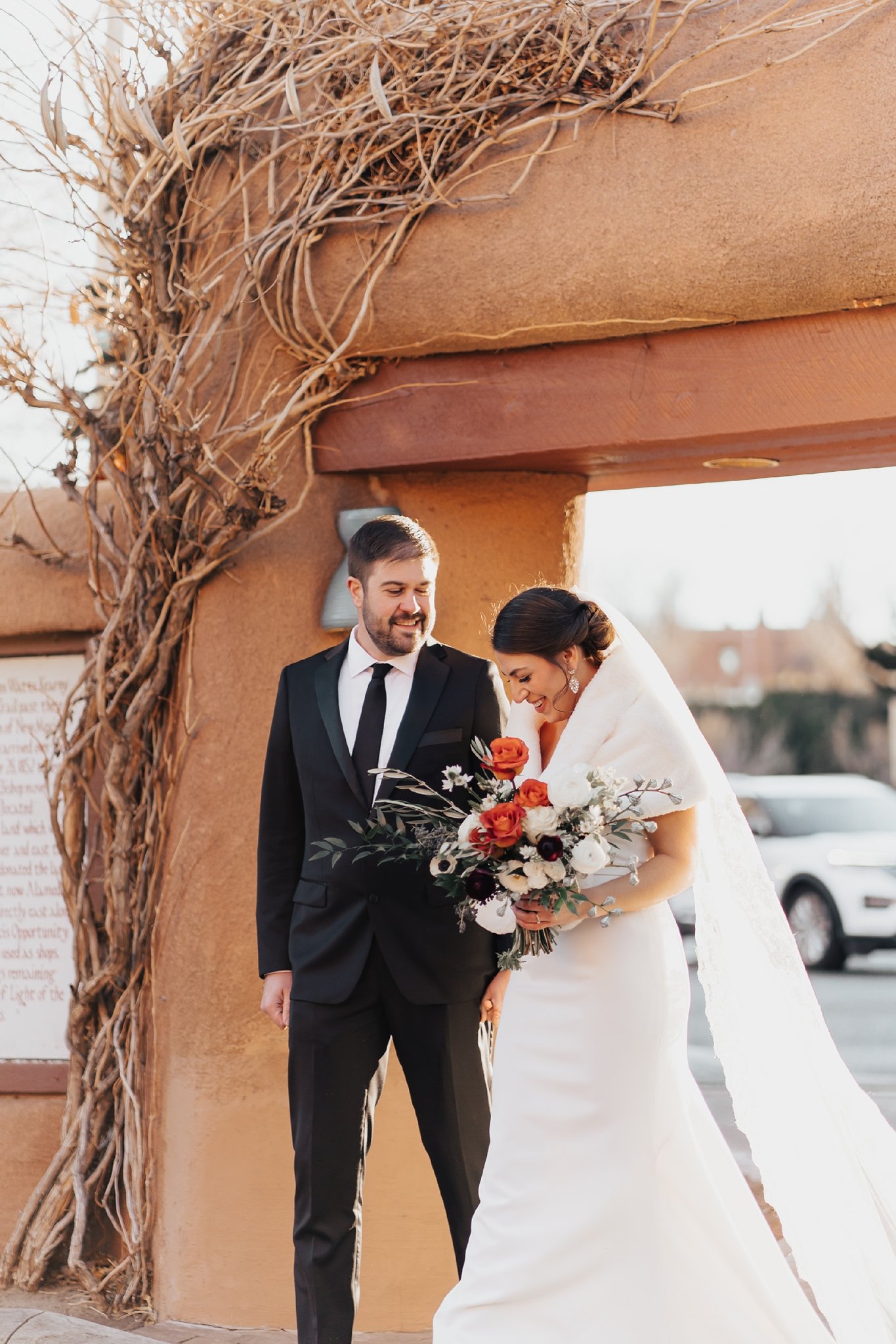 Alicia+lucia+photography+-+albuquerque+wedding+photographer+-+santa+fe+wedding+photography+-+new+mexico+wedding+photographer+-+new+mexico+wedding+-+santa+fe+wedding+-+loretto+wedding+-+santa+fe+plaza+wedding_0008.jpg