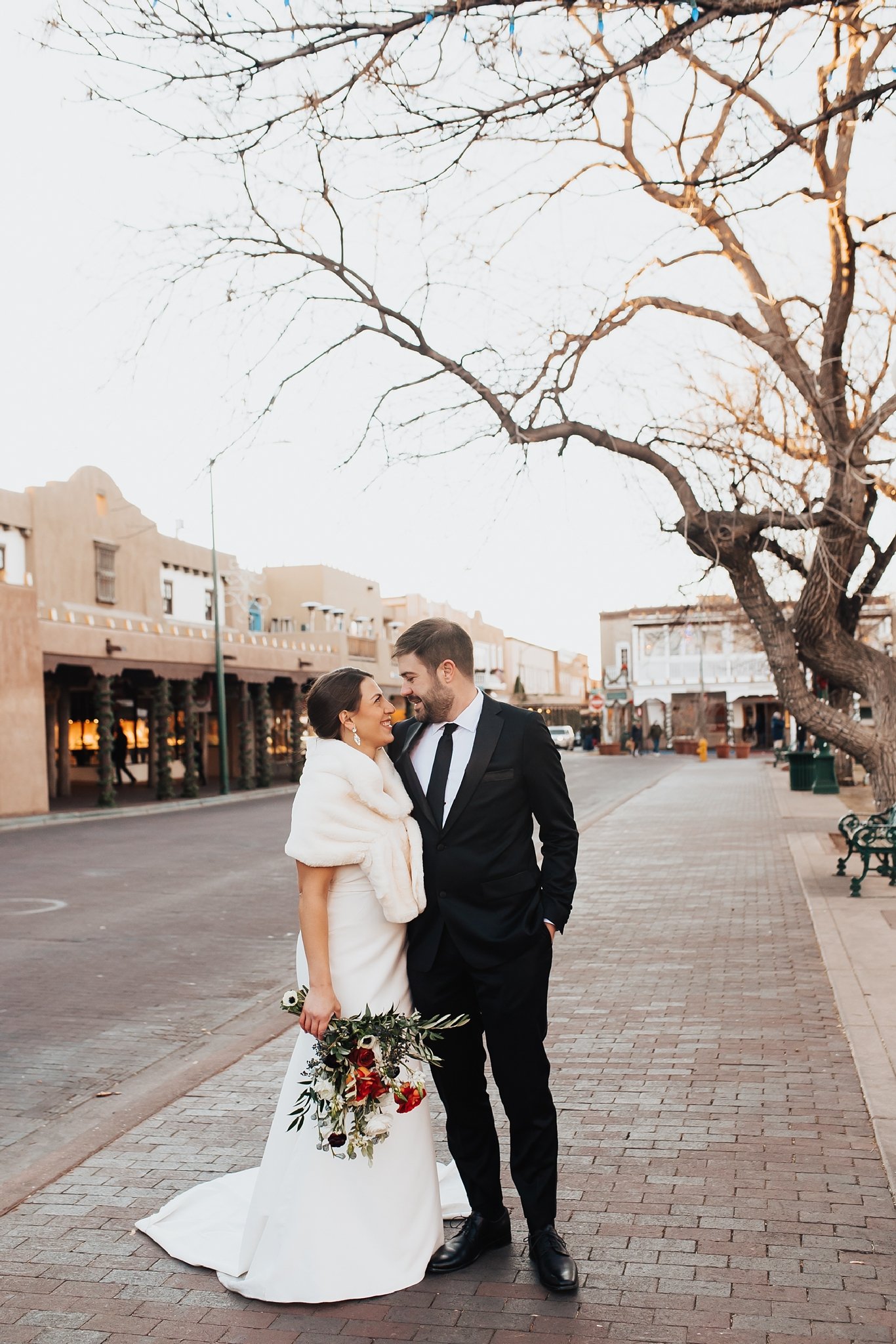 Alicia+lucia+photography+-+albuquerque+wedding+photographer+-+santa+fe+wedding+photography+-+new+mexico+wedding+photographer+-+new+mexico+wedding+-+santa+fe+wedding+-+loretto+wedding+-+santa+fe+plaza+wedding_0022.jpg