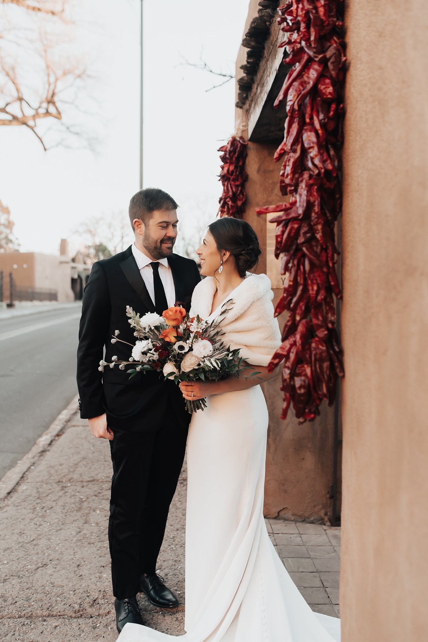 Alicia+lucia+photography+-+albuquerque+wedding+photographer+-+santa+fe+wedding+photography+-+new+mexico+wedding+photographer+-+new+mexico+wedding+-+santa+fe+wedding+-+loretto+wedding+-+santa+fe+plaza+wedding_0044.jpg