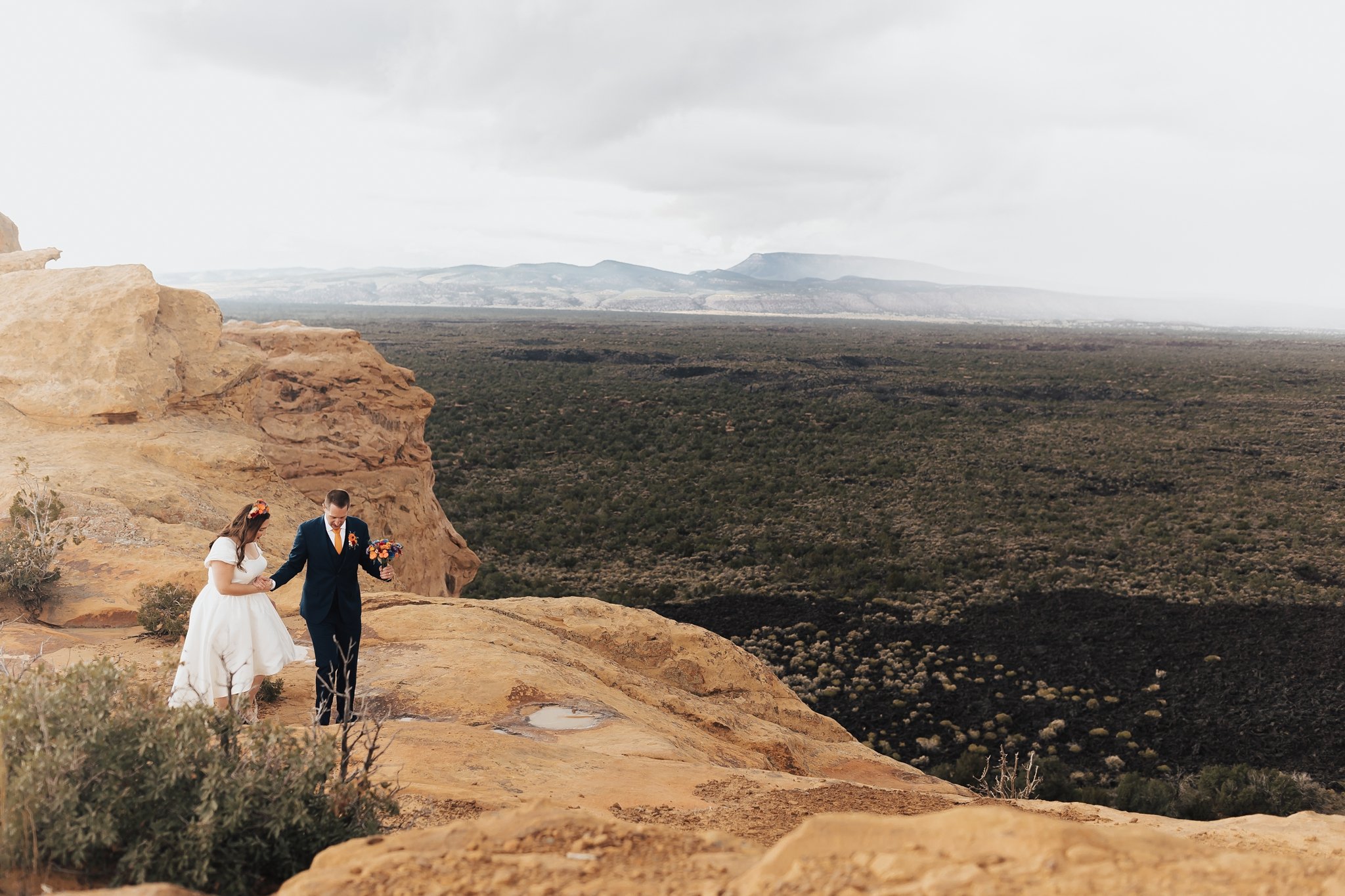 Alicia+lucia+photography+-+albuquerque+wedding+photographer+-+santa+fe+wedding+photography+-+new+mexico+wedding+photographer+-+new+mexico+wedding+-+national+park+wedding+-+national+park+elopement+-+el+malpis+wedding_0014.jpg