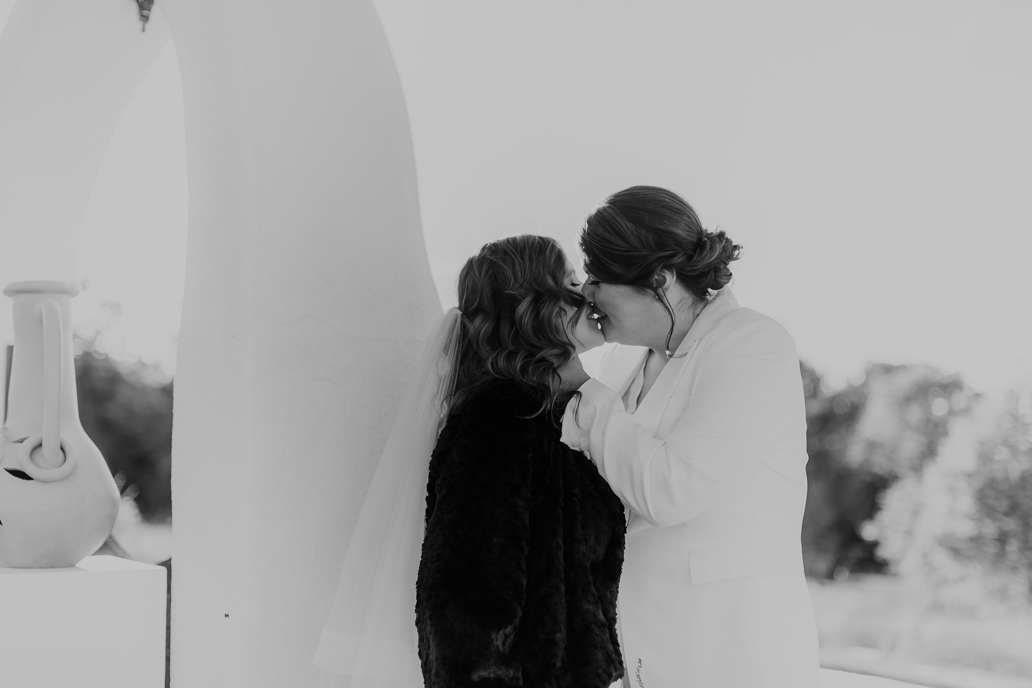 Alicia+lucia+photography+-+albuquerque+wedding+photographer+-+santa+fe+wedding+photography+-+new+mexico+wedding+photographer+-+new+mexico+wedding+-+taos+wedding+-+taos+elopement+-+stakeout+taos+-+stakeout+taos+wedding+-+lgbtq+wedding_0075.jpg