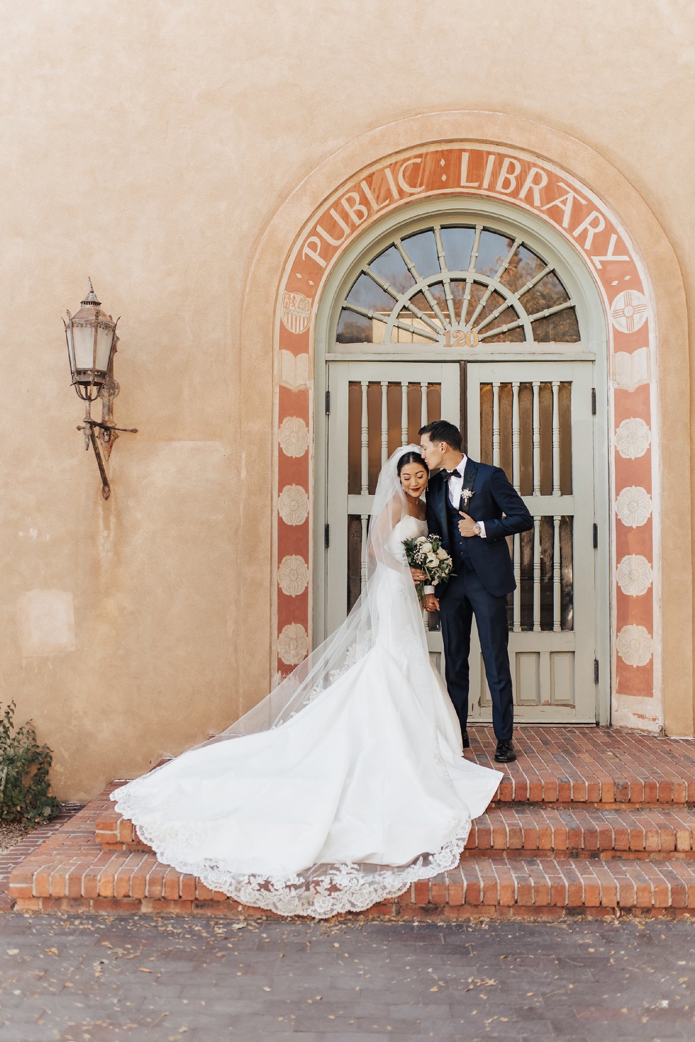 Alicia+lucia+photography+-+albuquerque+wedding+photographer+-+santa+fe+wedding+photography+-+new+mexico+wedding+photographer+-+new+mexico+wedding+-+la+posada+wedding+-+santa+fe+plaza+wedding+-+southwest+wedding_0064.jpg