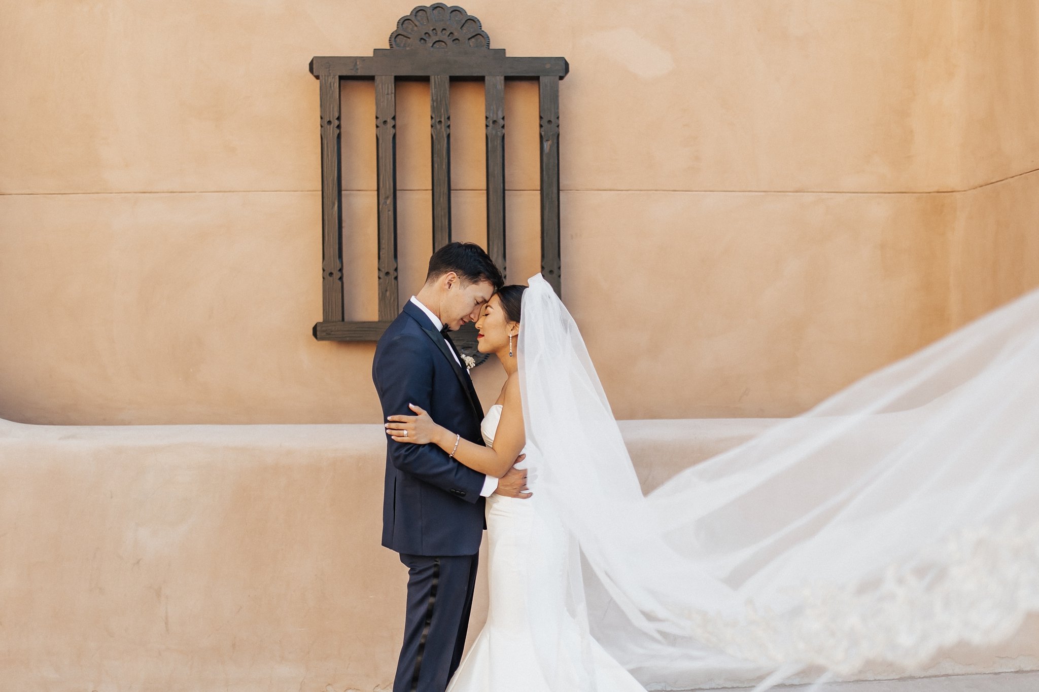 Alicia+lucia+photography+-+albuquerque+wedding+photographer+-+santa+fe+wedding+photography+-+new+mexico+wedding+photographer+-+new+mexico+wedding+-+la+posada+wedding+-+santa+fe+plaza+wedding+-+southwest+wedding_0077.jpg