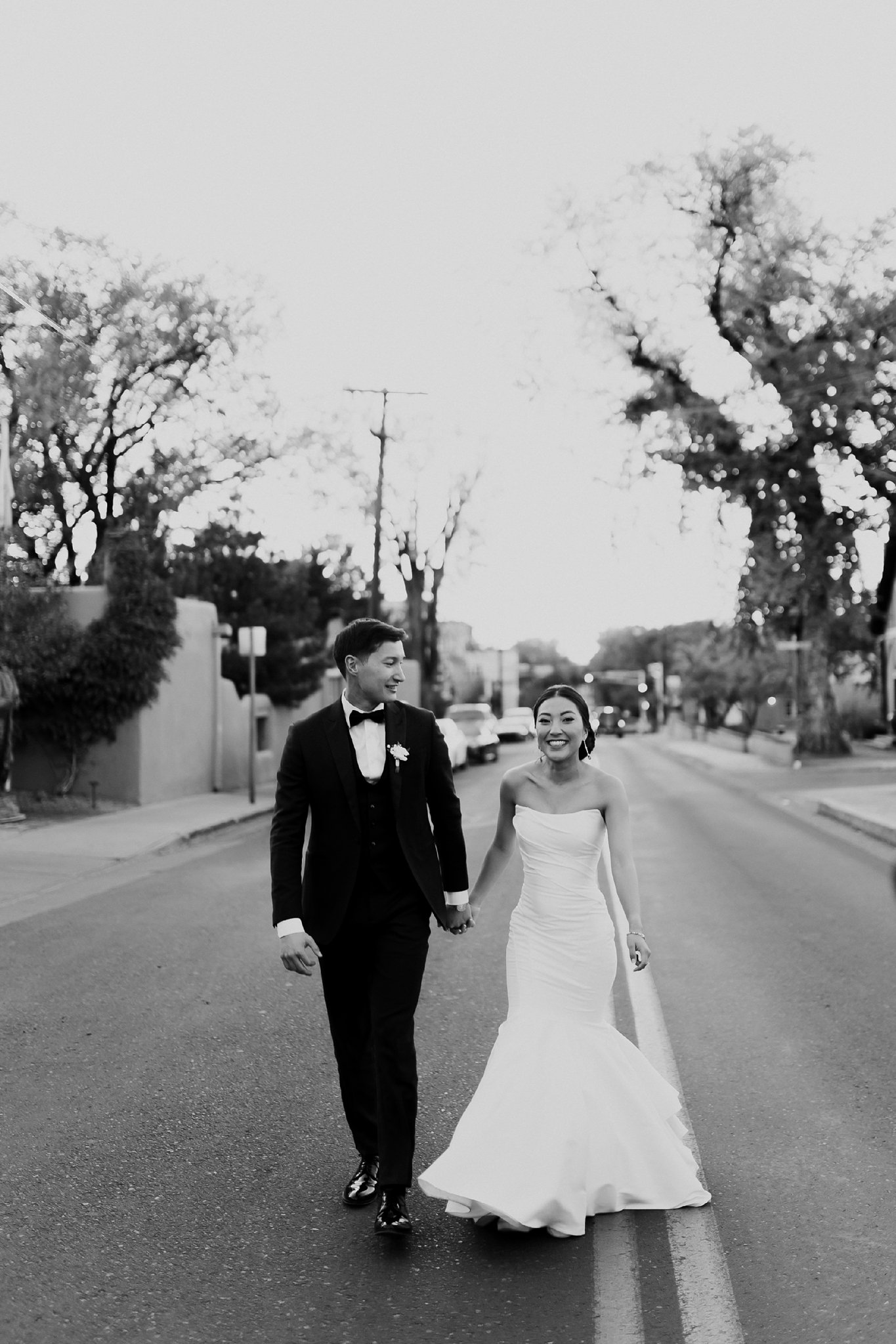 Alicia+lucia+photography+-+albuquerque+wedding+photographer+-+santa+fe+wedding+photography+-+new+mexico+wedding+photographer+-+new+mexico+wedding+-+la+posada+wedding+-+santa+fe+plaza+wedding+-+southwest+wedding_0112.jpg