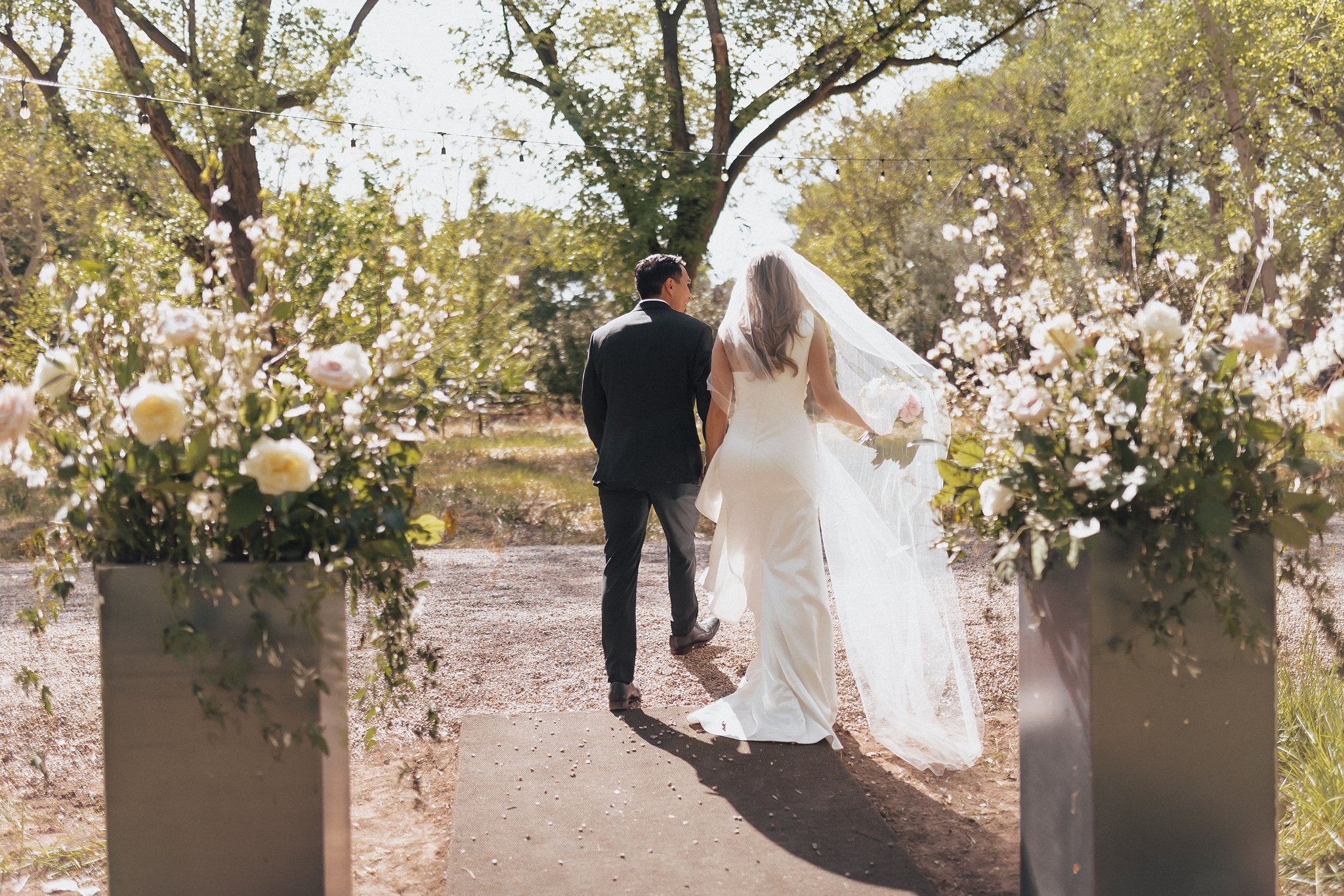 Alicia+lucia+photography+-+albuquerque+wedding+photographer+-+santa+fe+wedding+photography+-+new+mexico+wedding+photographer+-+new+mexico+wedding+-+spring+wedding+-+southwest+wedding+-+spring+elopement_0068.jpg