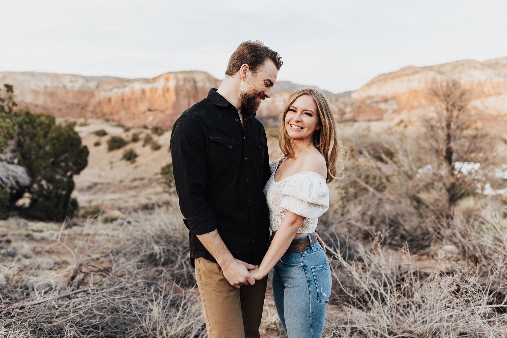 Alicia+lucia+photography+-+albuquerque+wedding+photographer+-+santa+fe+wedding+photography+-+new+mexico+wedding+photographer+-+new+mexico+wedding+-+new+mexico+engagement+-+ghost+ranch+-+ghost+ranch+engagement+-+southwest+engagement_0035.jpg