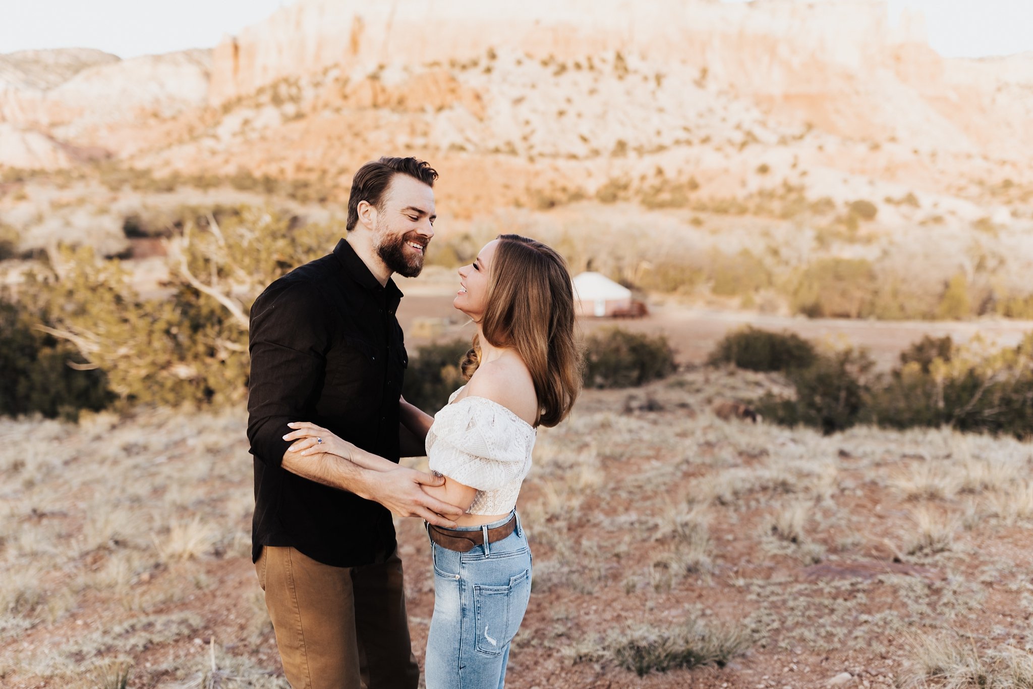 Alicia+lucia+photography+-+albuquerque+wedding+photographer+-+santa+fe+wedding+photography+-+new+mexico+wedding+photographer+-+new+mexico+wedding+-+new+mexico+engagement+-+ghost+ranch+-+ghost+ranch+engagement+-+southwest+engagement_0044.jpg