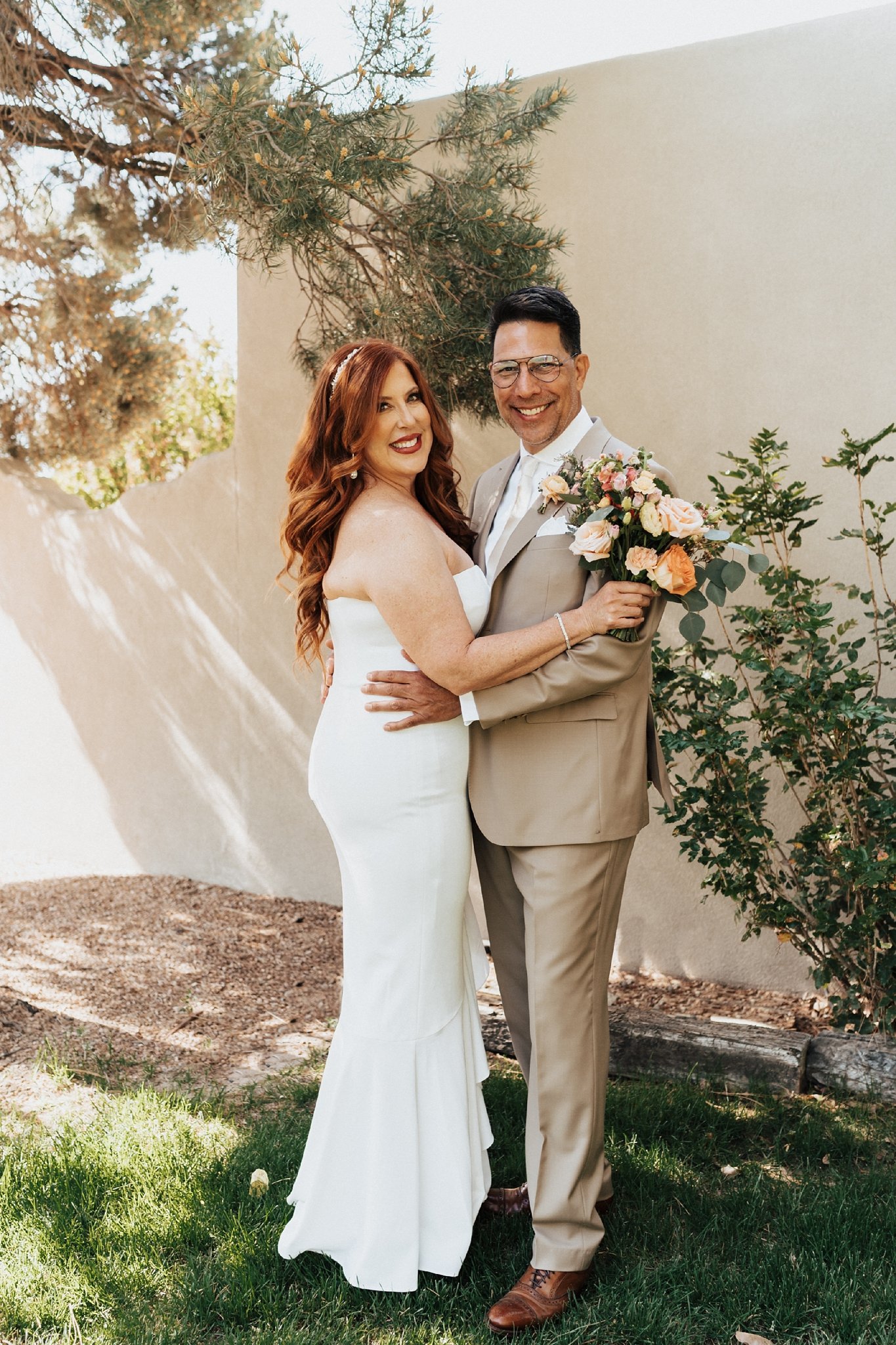 Alicia+lucia+photography+-+albuquerque+wedding+photographer+-+santa+fe+wedding+photography+-+new+mexico+wedding+photographer+-+new+mexico+wedding+-+backyard+wedding+-+backyard+elopement+-+southwest+wedding+-+spring+wedding_0031.jpg