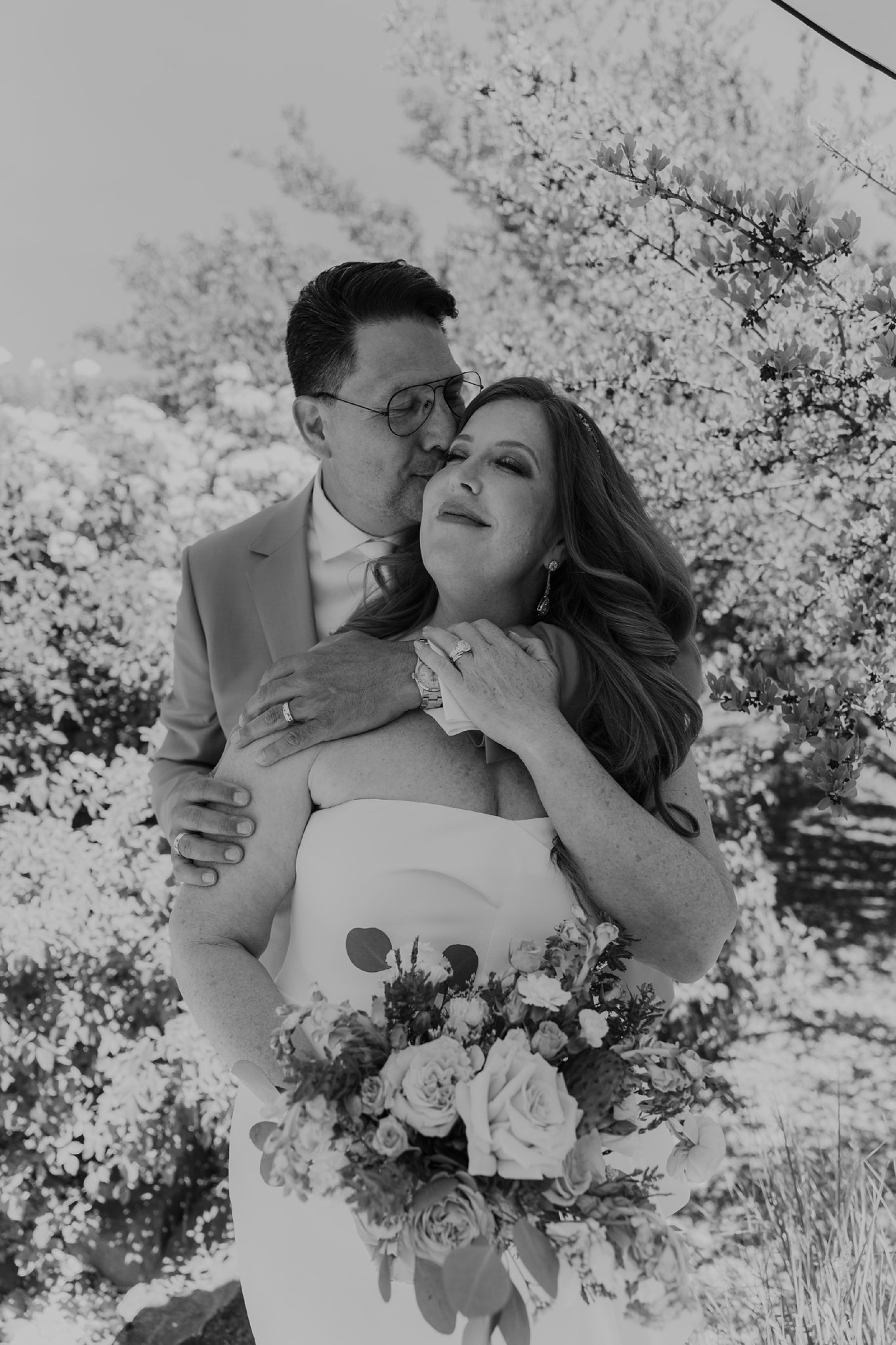 Alicia+lucia+photography+-+albuquerque+wedding+photographer+-+santa+fe+wedding+photography+-+new+mexico+wedding+photographer+-+new+mexico+wedding+-+backyard+wedding+-+backyard+elopement+-+southwest+wedding+-+spring+wedding_0053.jpg