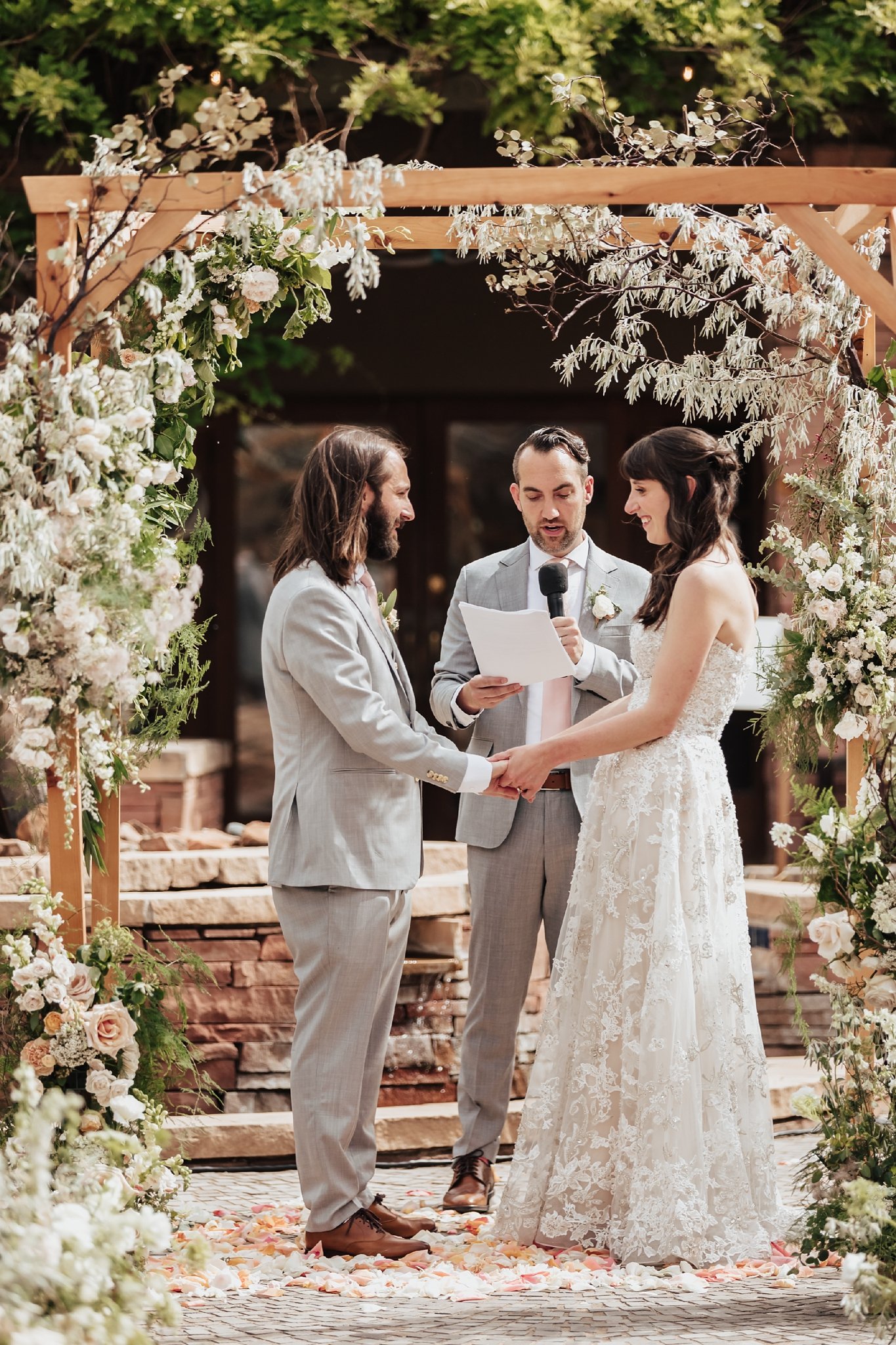 Alicia+lucia+photography+-+albuquerque+wedding+photographer+-+santa+fe+wedding+photography+-+new+mexico+wedding+photographer+-+new+mexico+wedding+-+santa+fe+wedding+-+southwest+wedding+-+la+posada+wedding_0044.jpg