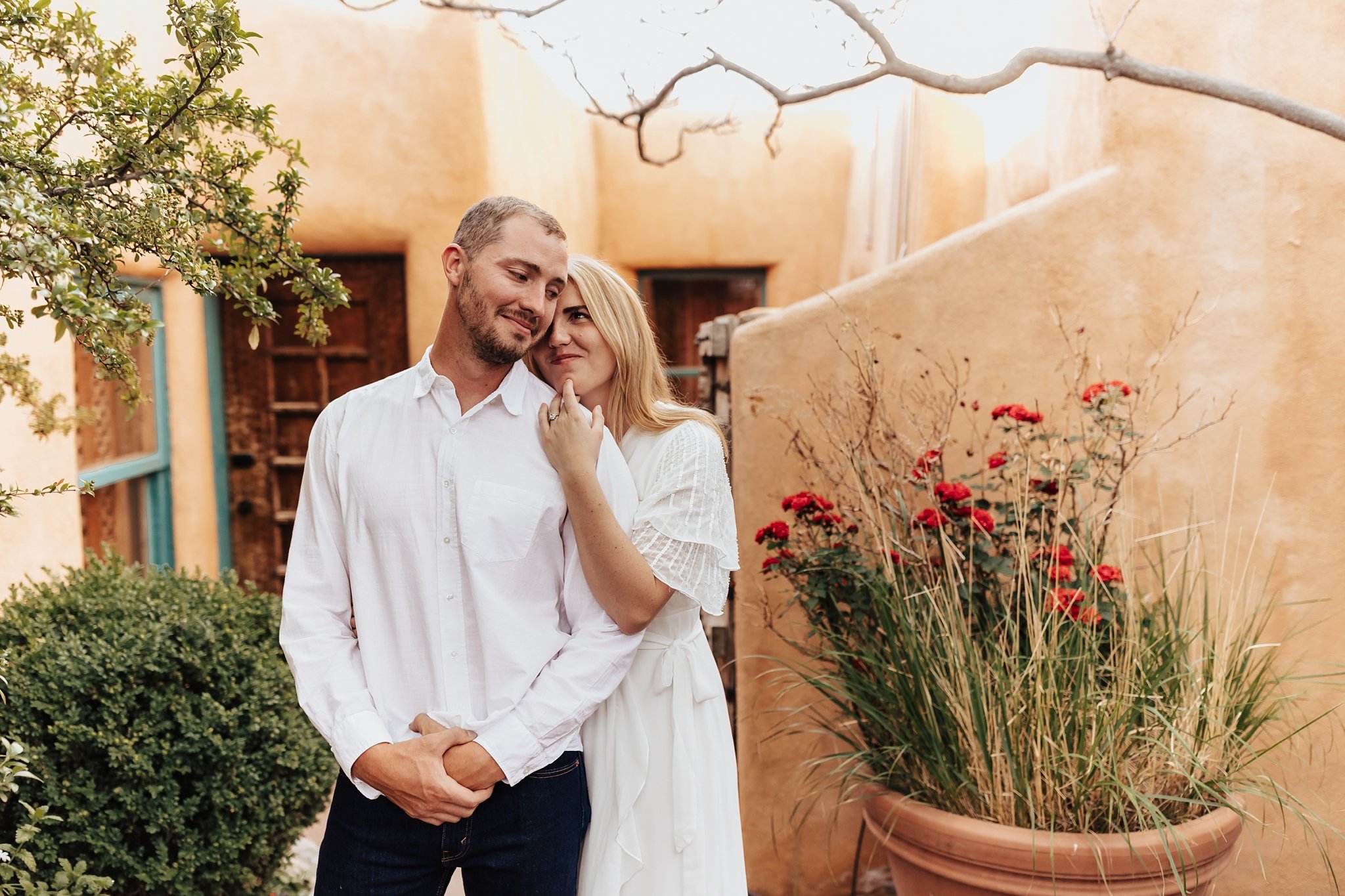 Alicia+lucia+photography+-+albuquerque+wedding+photographer+-+santa+fe+wedding+photography+-+new+mexico+wedding+photographer+-+new+mexico+wedding+-+southwest+engagement+-+santa+fe+engagement+-+pink+adobe+engagement_0010.jpg