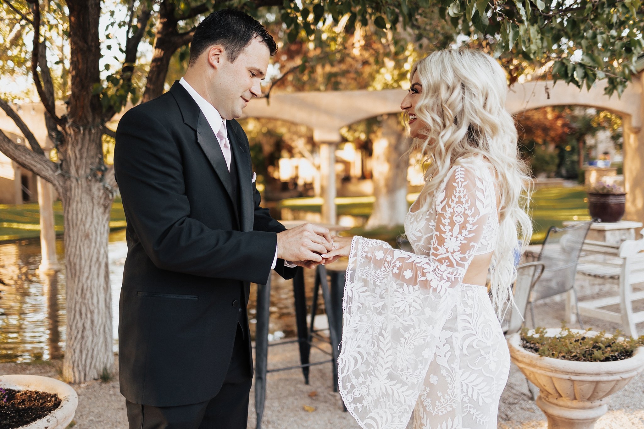 Alicia+lucia+photography+-+albuquerque+wedding+photographer+-+santa+fe+wedding+photography+-+new+mexico+wedding+photographer+-+new+mexico+wedding+-+winery+wedding+-+winery+elopement+-+casa+rondena+wedding_0029.jpg