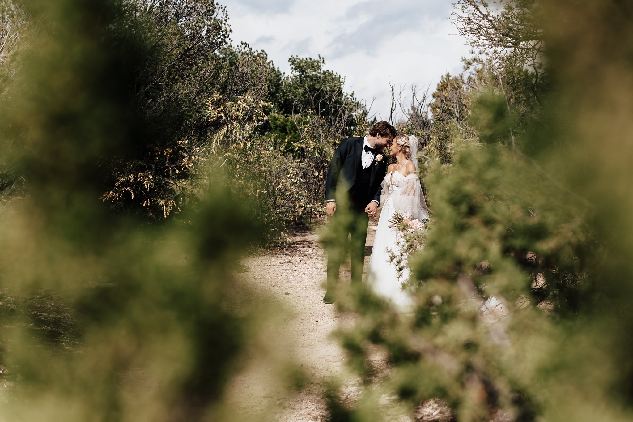 Alicia+lucia+photography+-+albuquerque+wedding+photographer+-+santa+fe+wedding+photography+-+new+mexico+wedding+photographer+-+new+mexico+wedding+-+santa+fe+wedding+-+la+posada+wedding+-+moody+wedding+-+fall+wedding+-+winter+wedding_0085.jpg